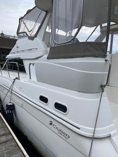2003-cruisers-yachts-3750-motoryacht-power-9805682-20250529064459580-1_XLARGE