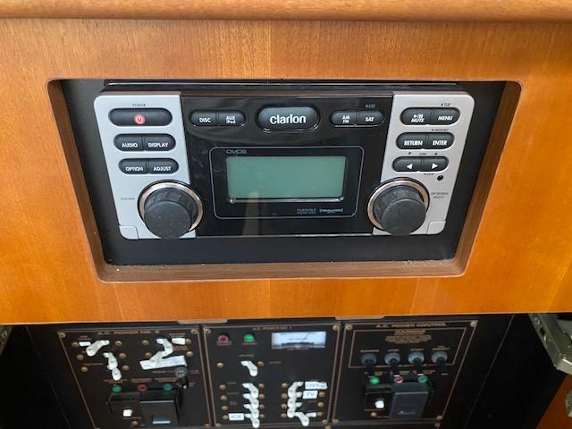 2003-cruisers-yachts-3750-motoryacht-power-9805682-20250529073416315-1_XLARGE