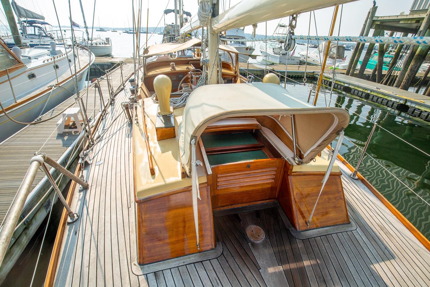 Newport RI Yacht Brokerage