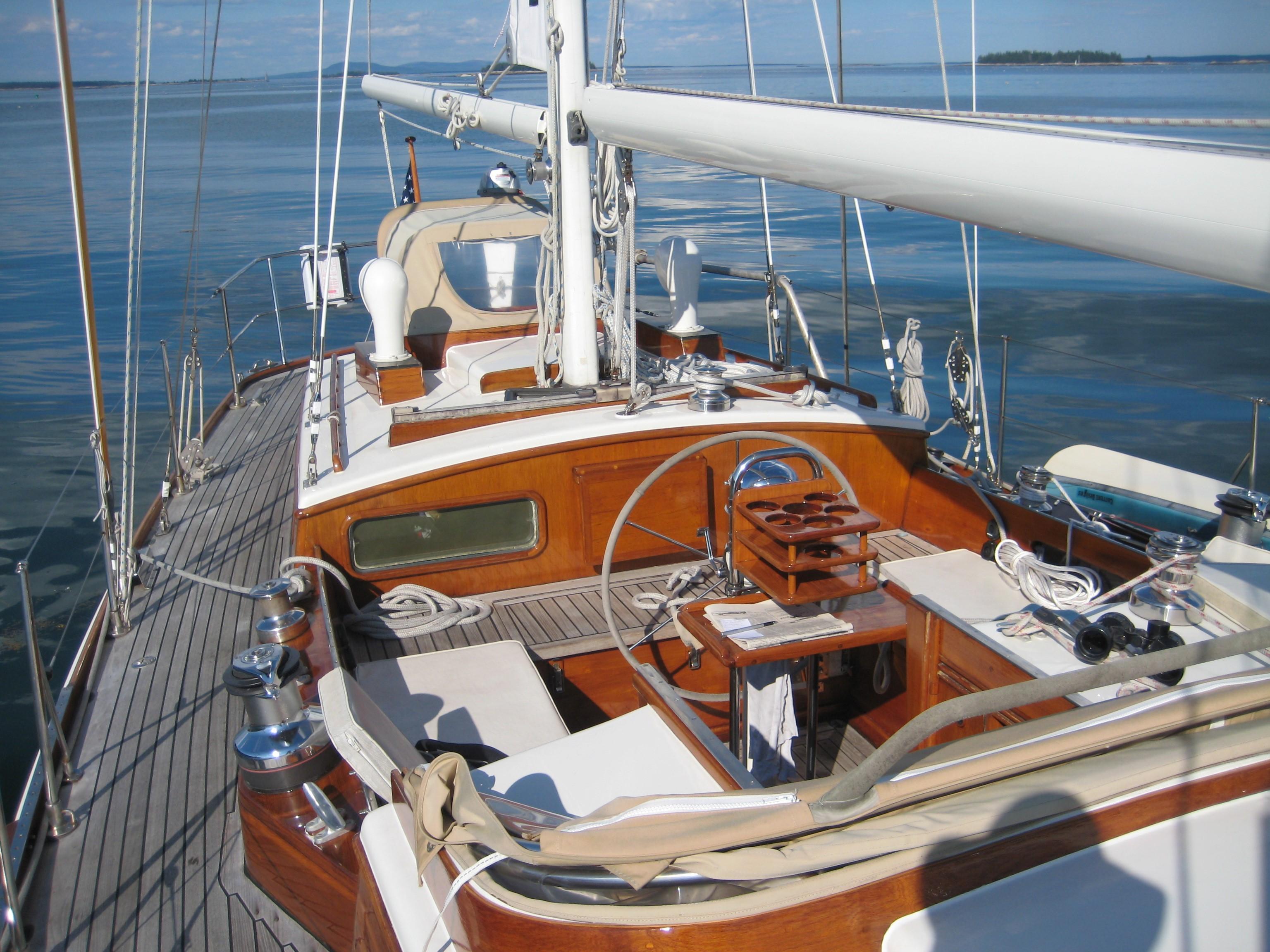 Newport RI Yacht Brokerage