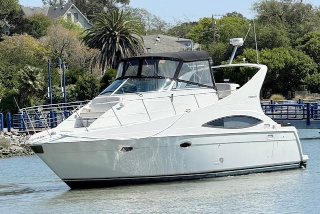 1997 35' Carver 350 Mariner