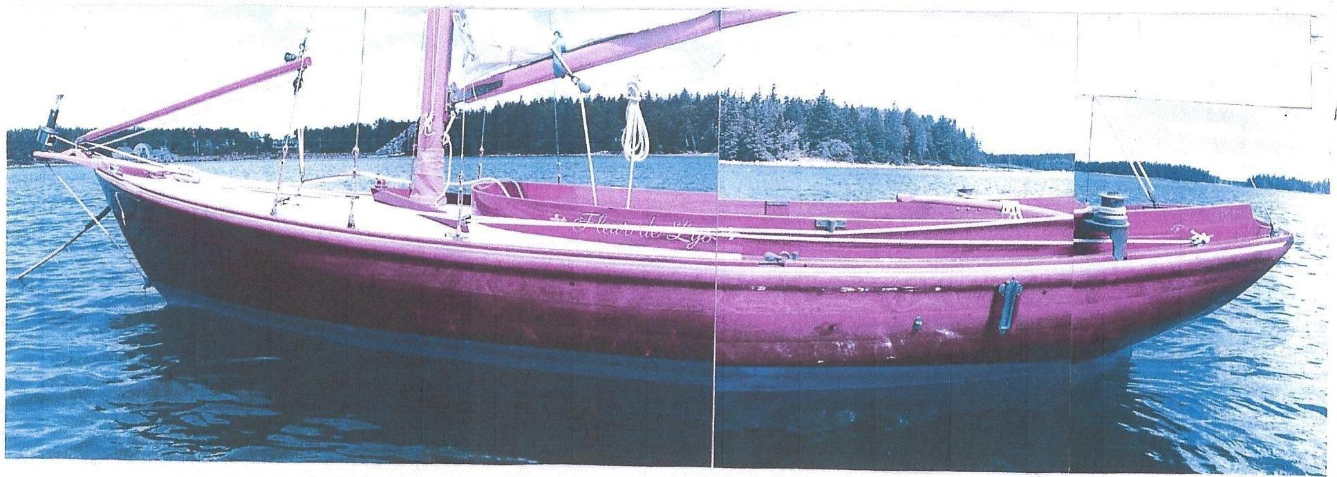 STEWARDSHIP - 1980 Herreshoff Buzzards Bay 14 gallery image 10