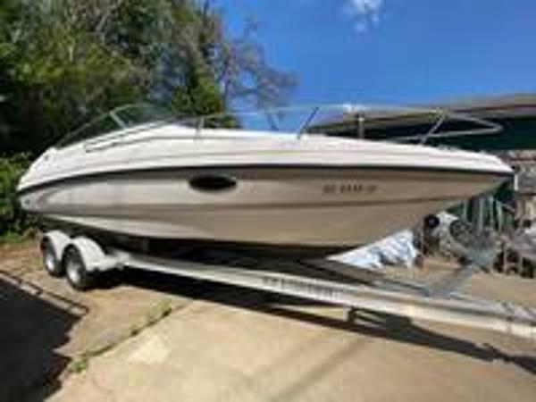 1997 Chaparral boat for sale, model of the boat is 2335 Sport Cuddy Cabin & Image # 1 of 12
