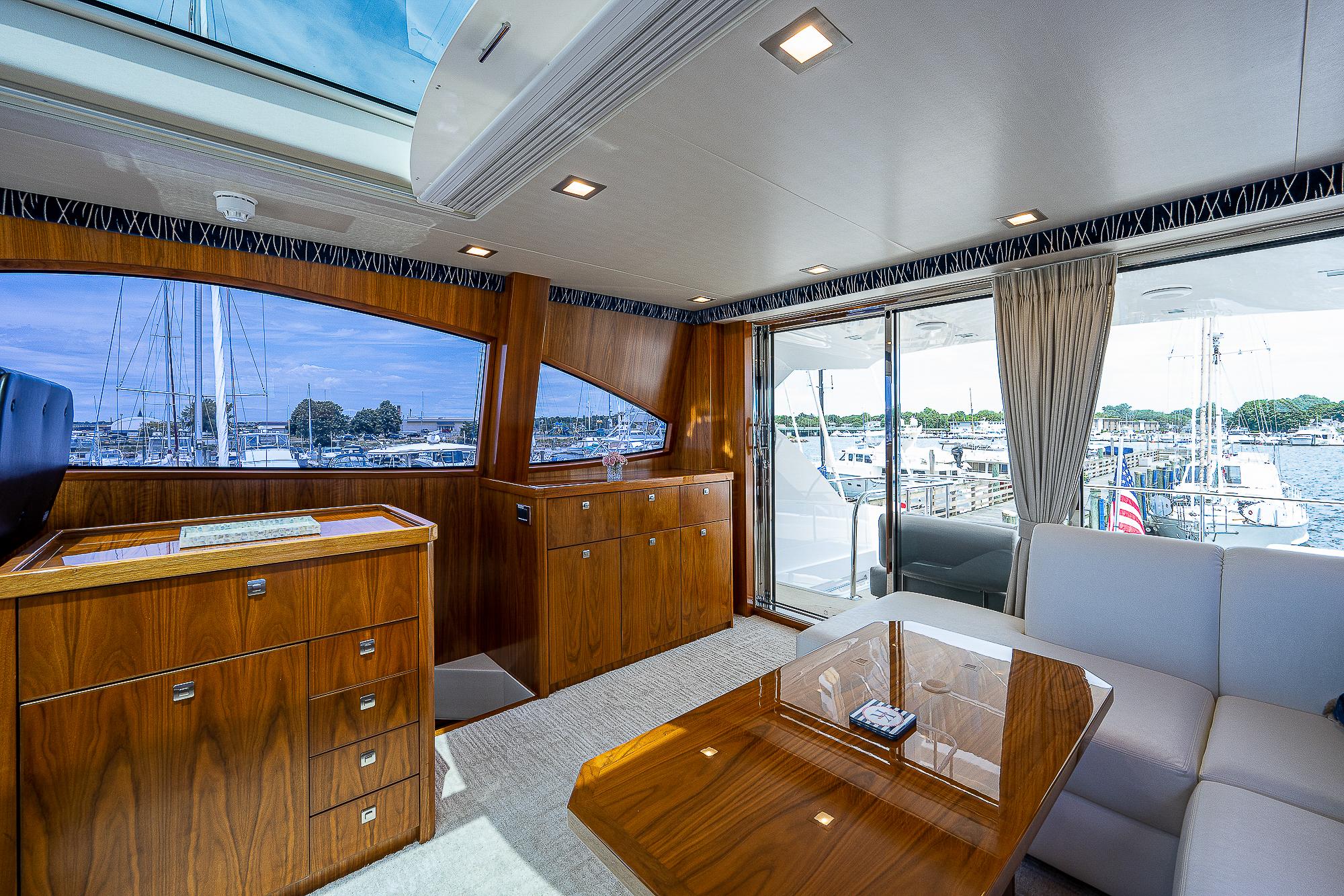 Viking 75 KALEEN - Enclosed Flybridge