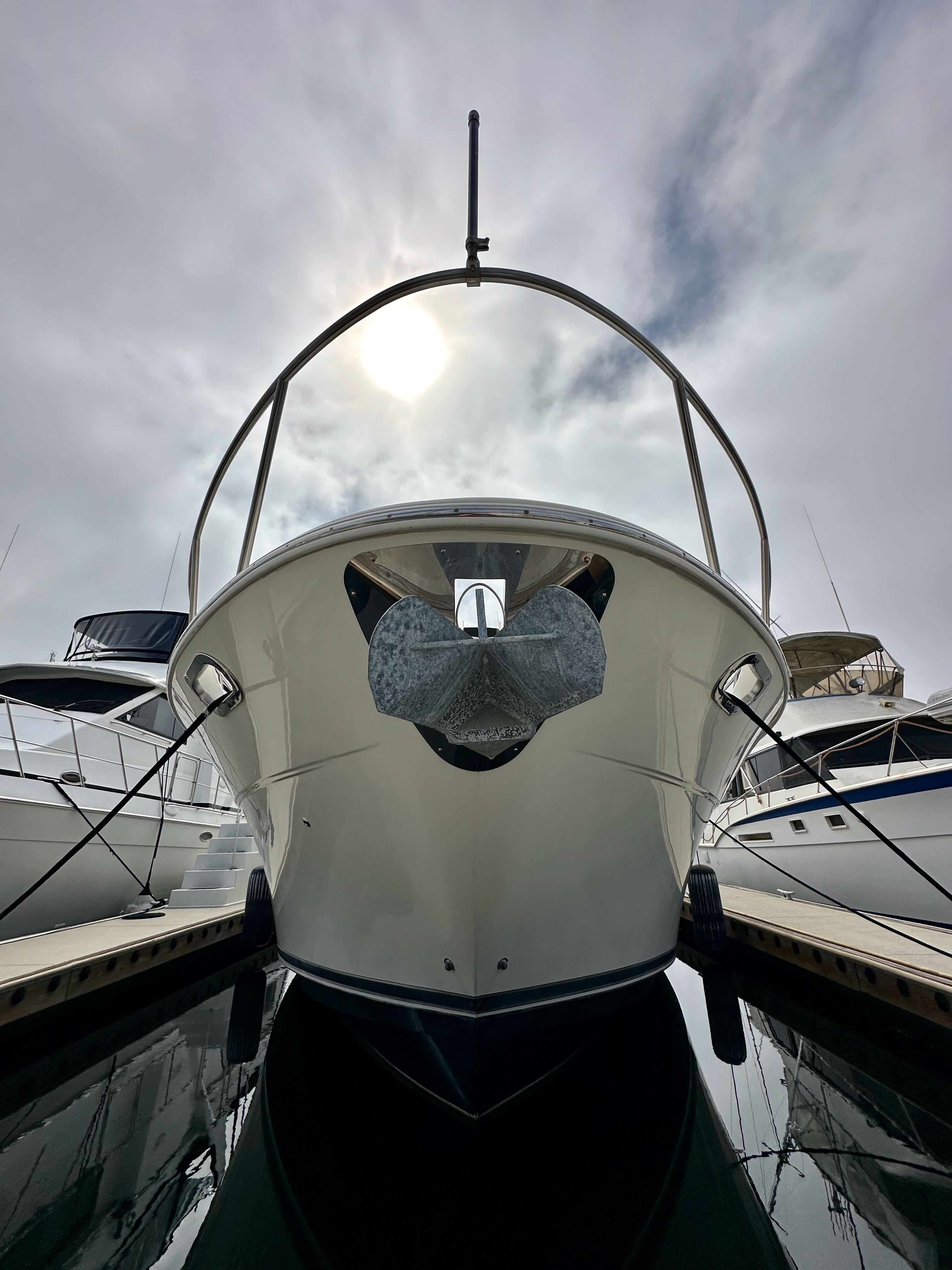 2004-meridian-580-pilothouse-power-9755701-20250411173957437-1_XLARGE