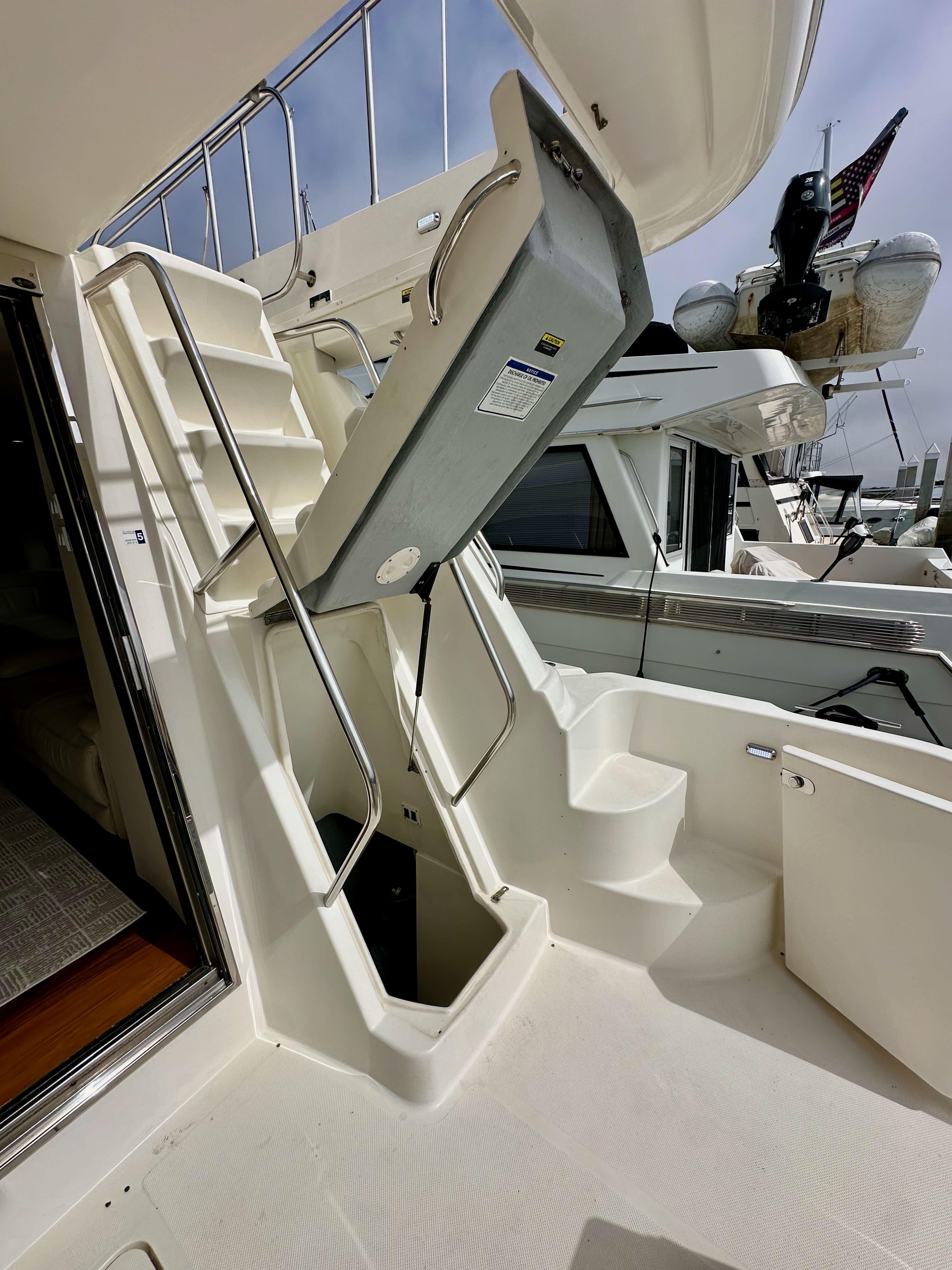 2004-meridian-580-pilothouse-power-9755701-20250411174037415-1_XLARGE
