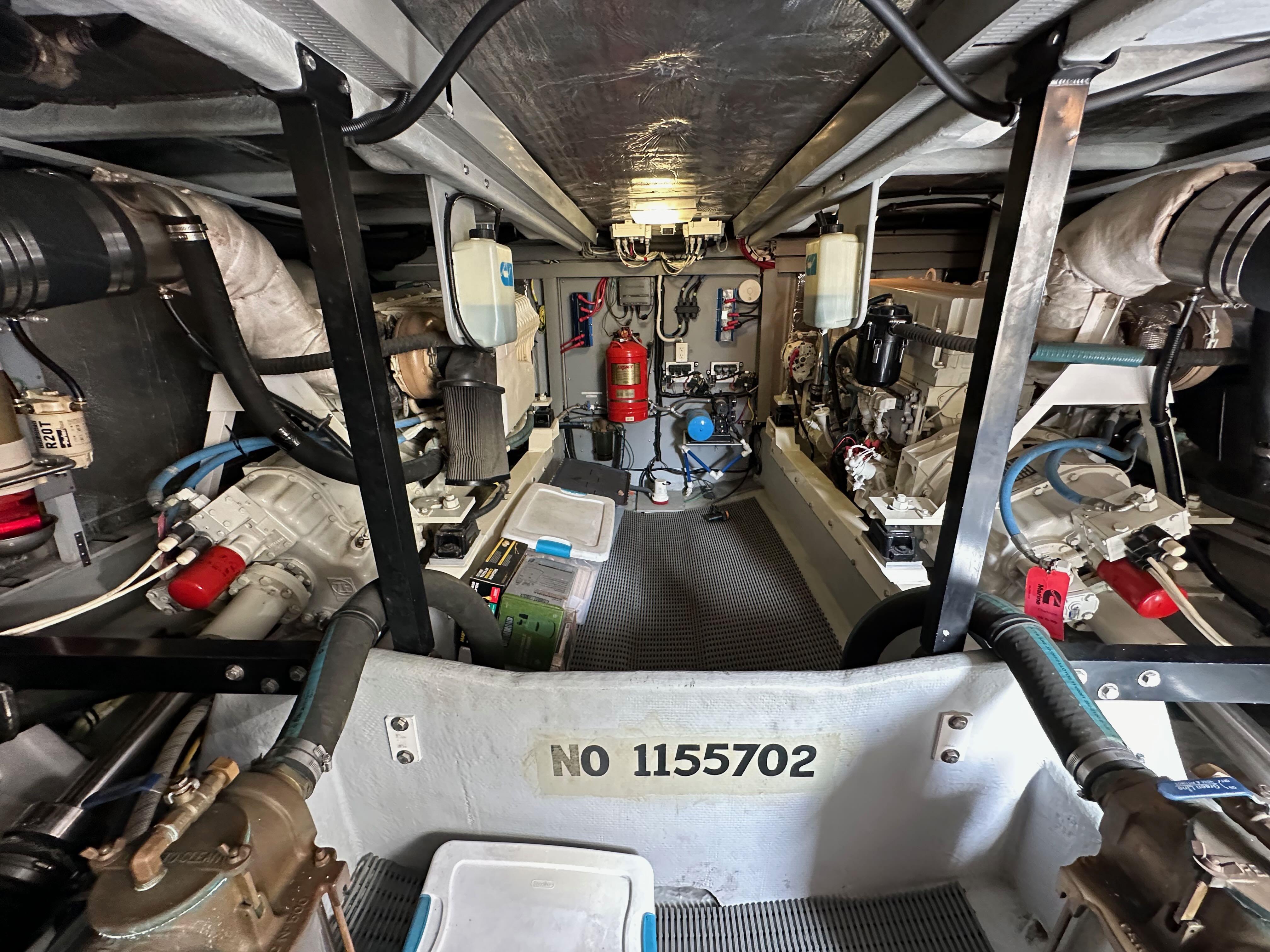 2004-meridian-580-pilothouse-power-9755701-20250411174059388-1_XLARGE