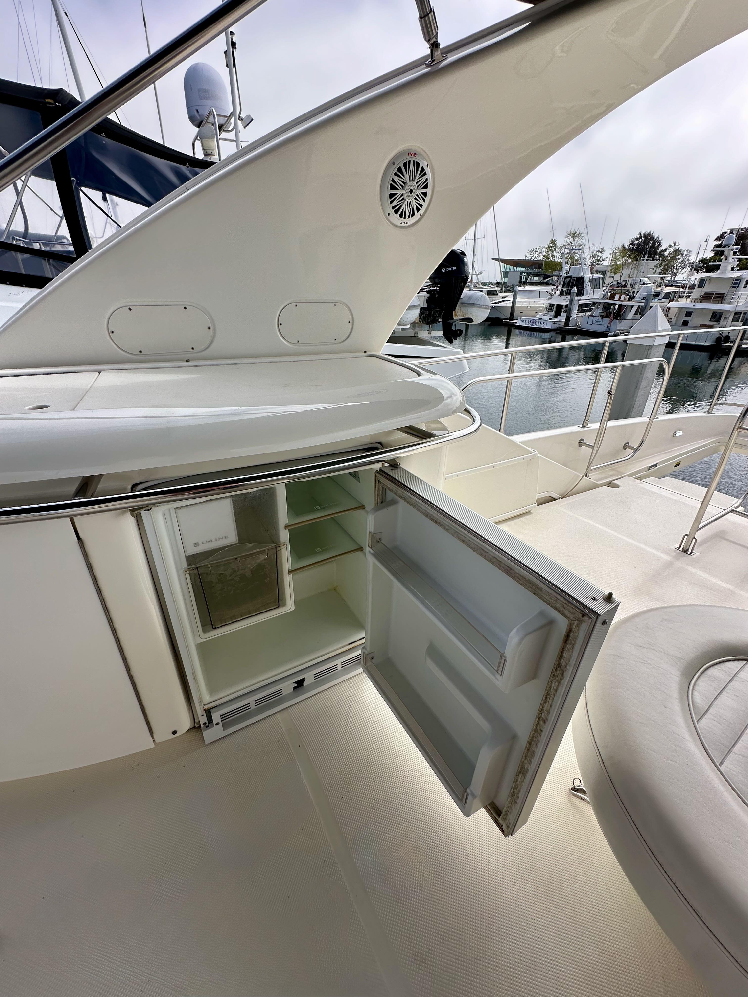 2004-meridian-580-pilothouse-power-9755701-20250411174307000-1_XLARGE