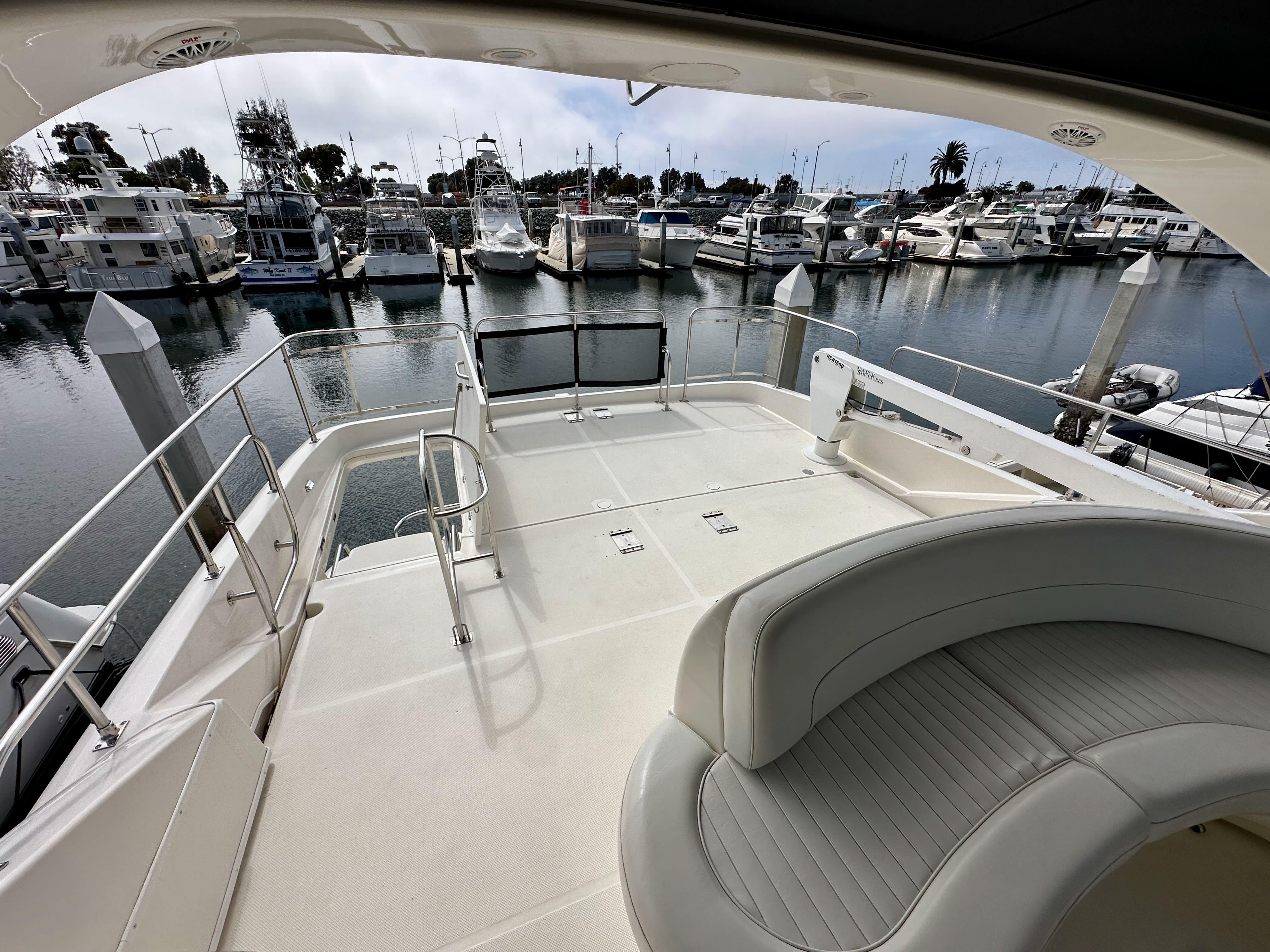 2004-meridian-580-pilothouse-power-9755701-20250411174310084-1_XLARGE