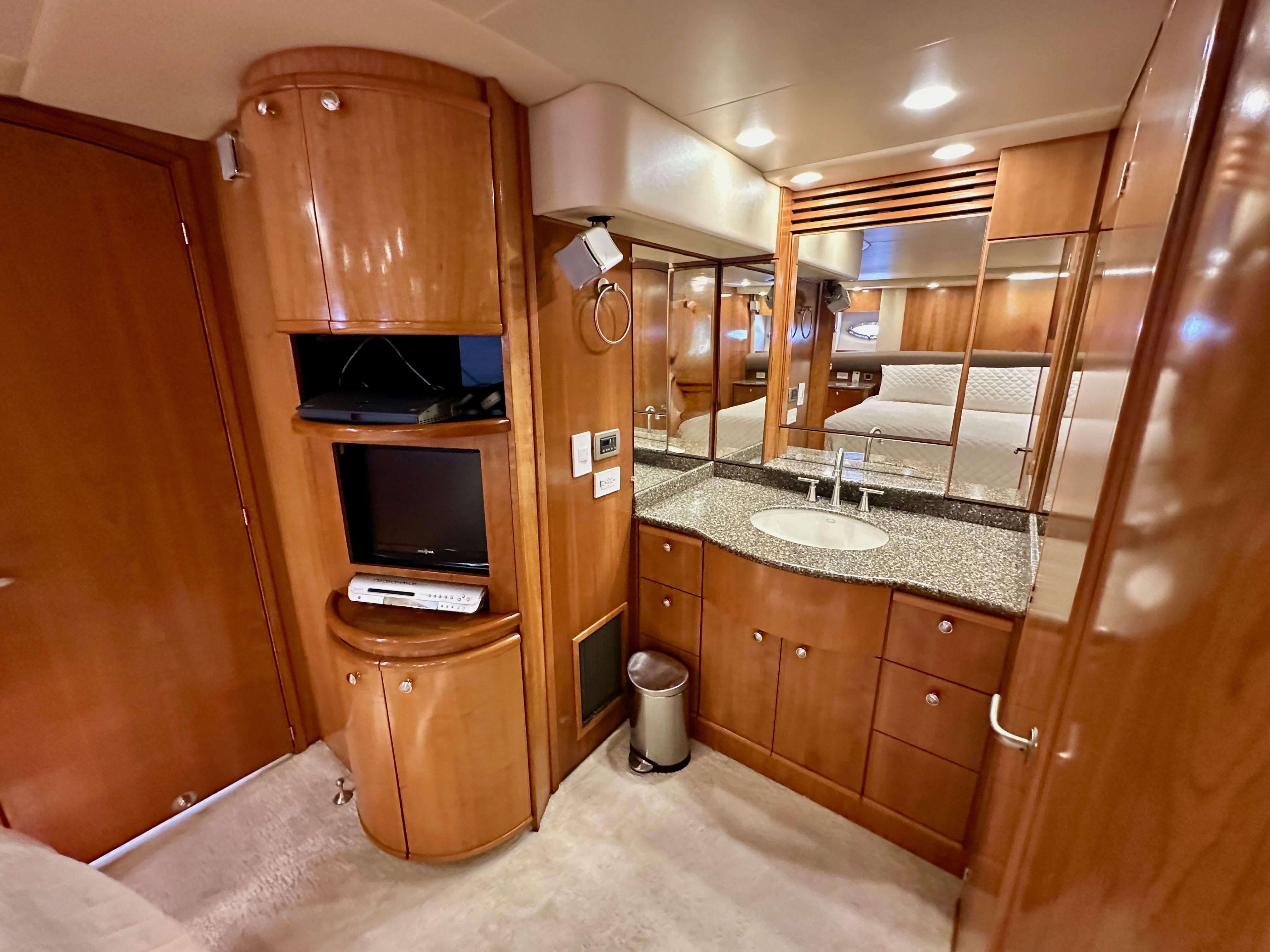Image [111] of 2004 Meridian 580 Pilothouse