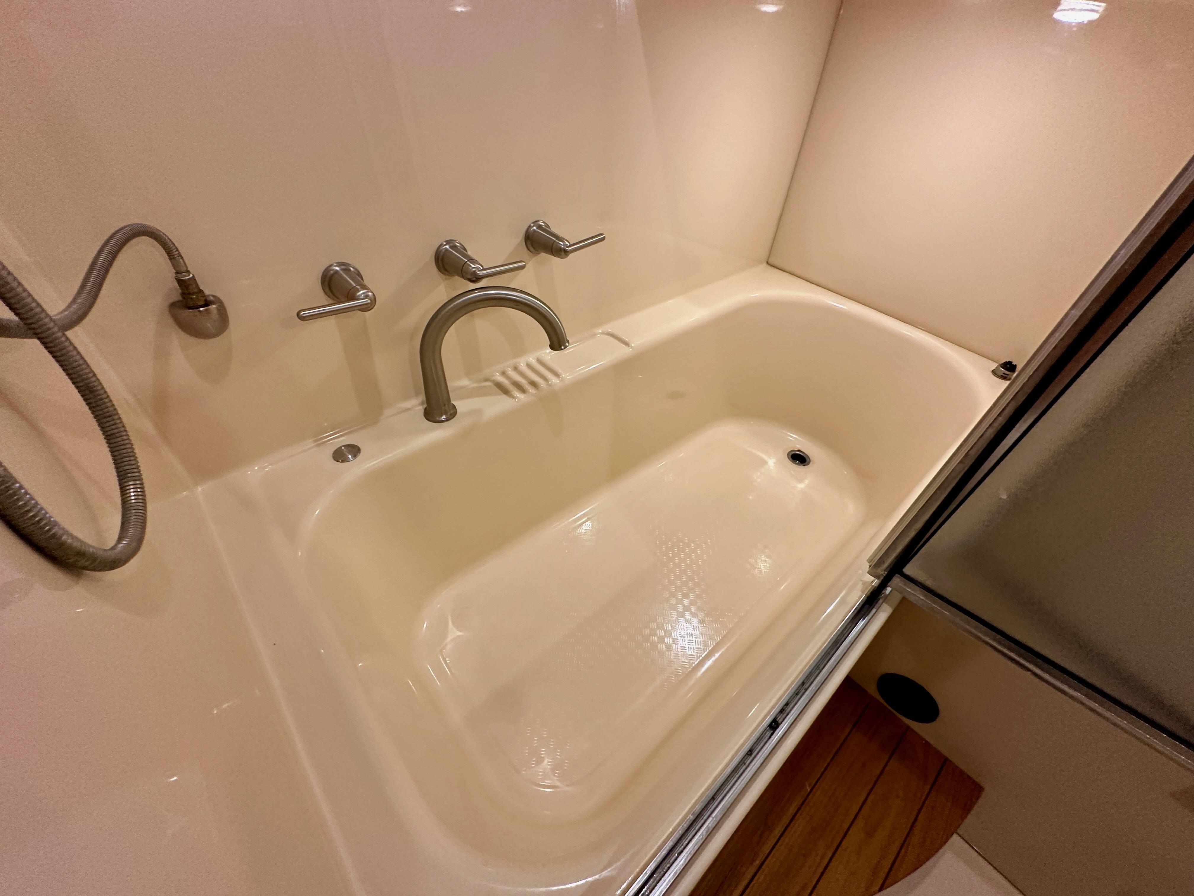 Image [115] of 2004 Meridian 580 Pilothouse