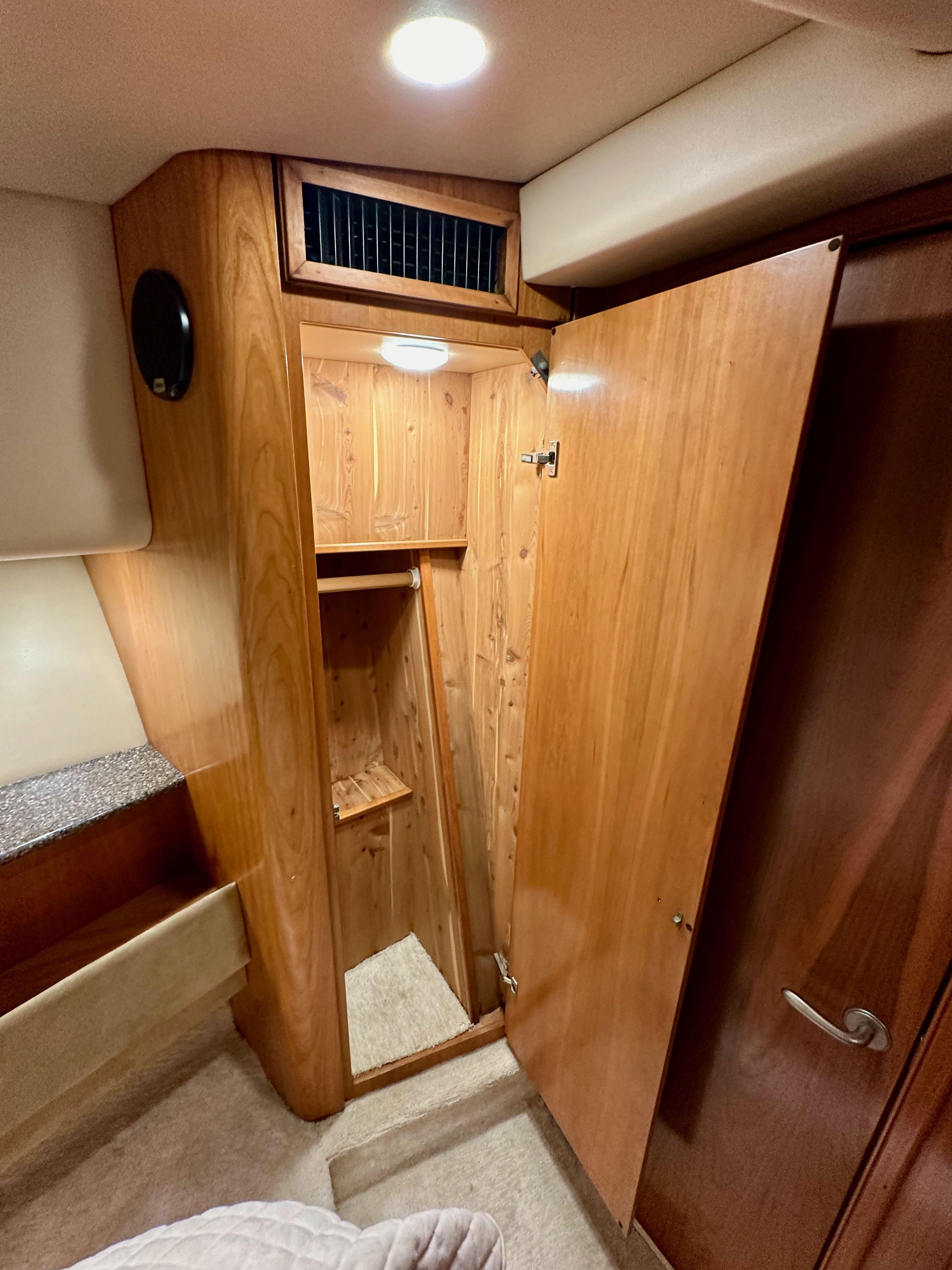 Image [129] of 2004 Meridian 580 Pilothouse