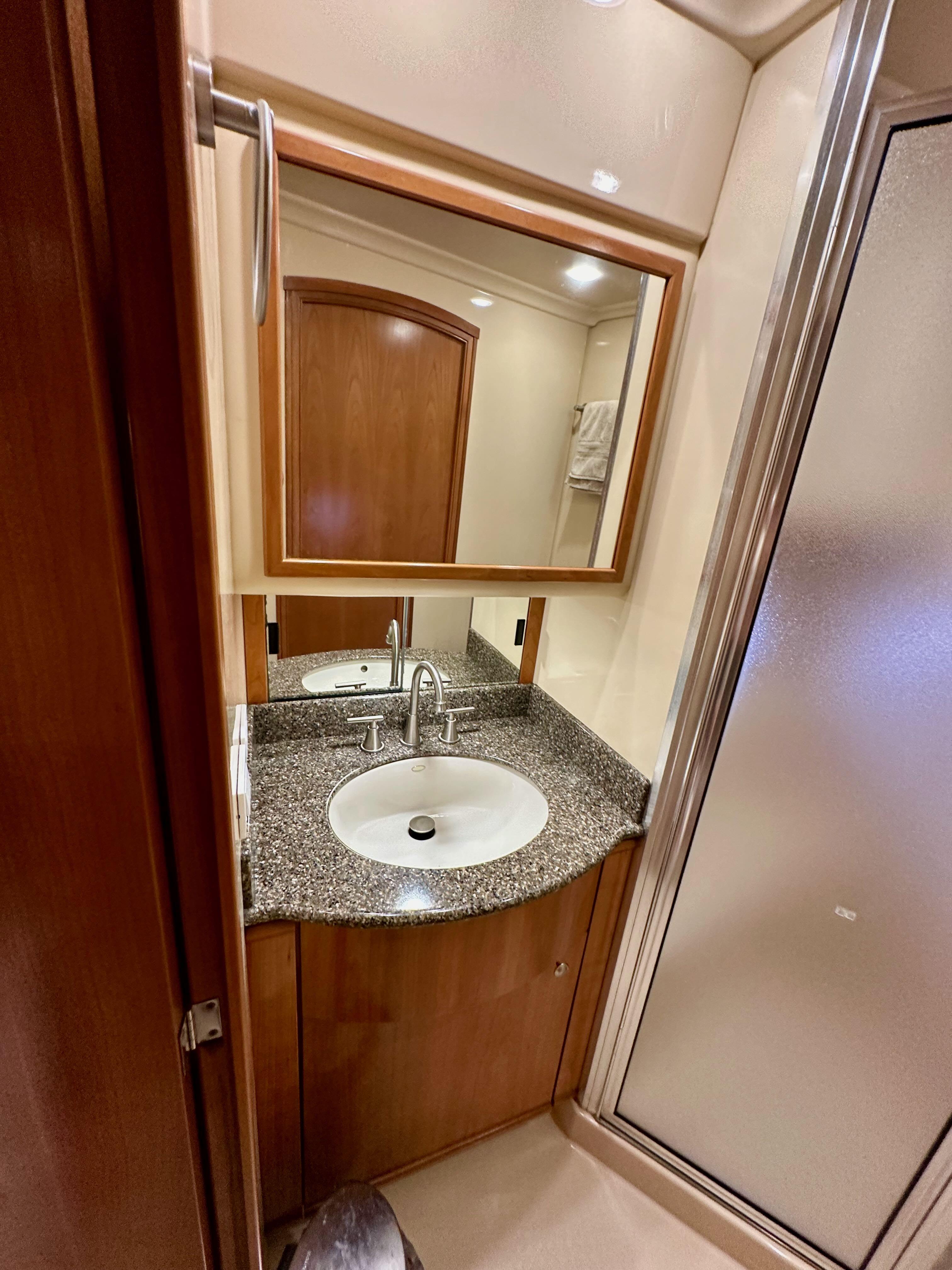 Image [132] of 2004 Meridian 580 Pilothouse