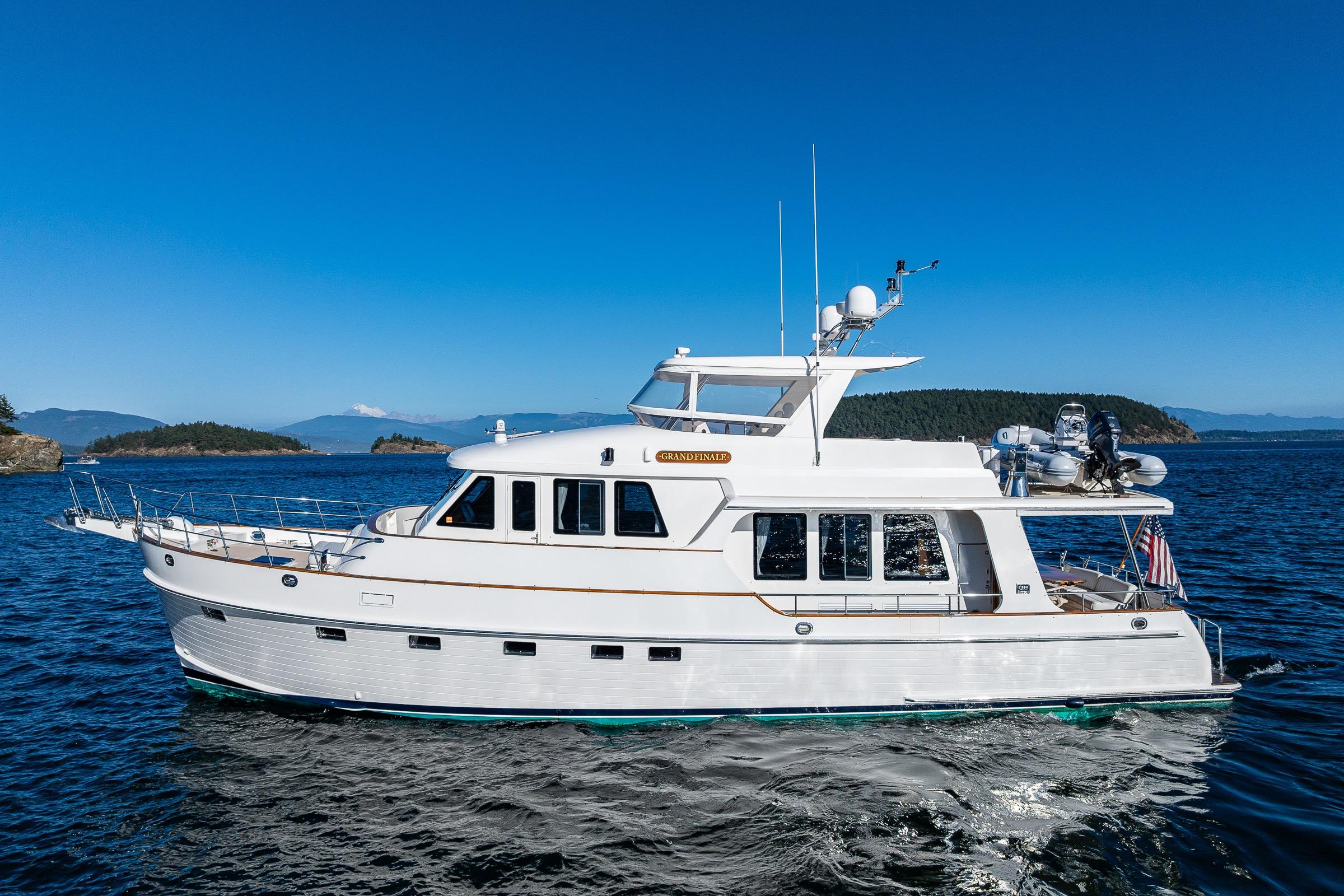 yacht-image