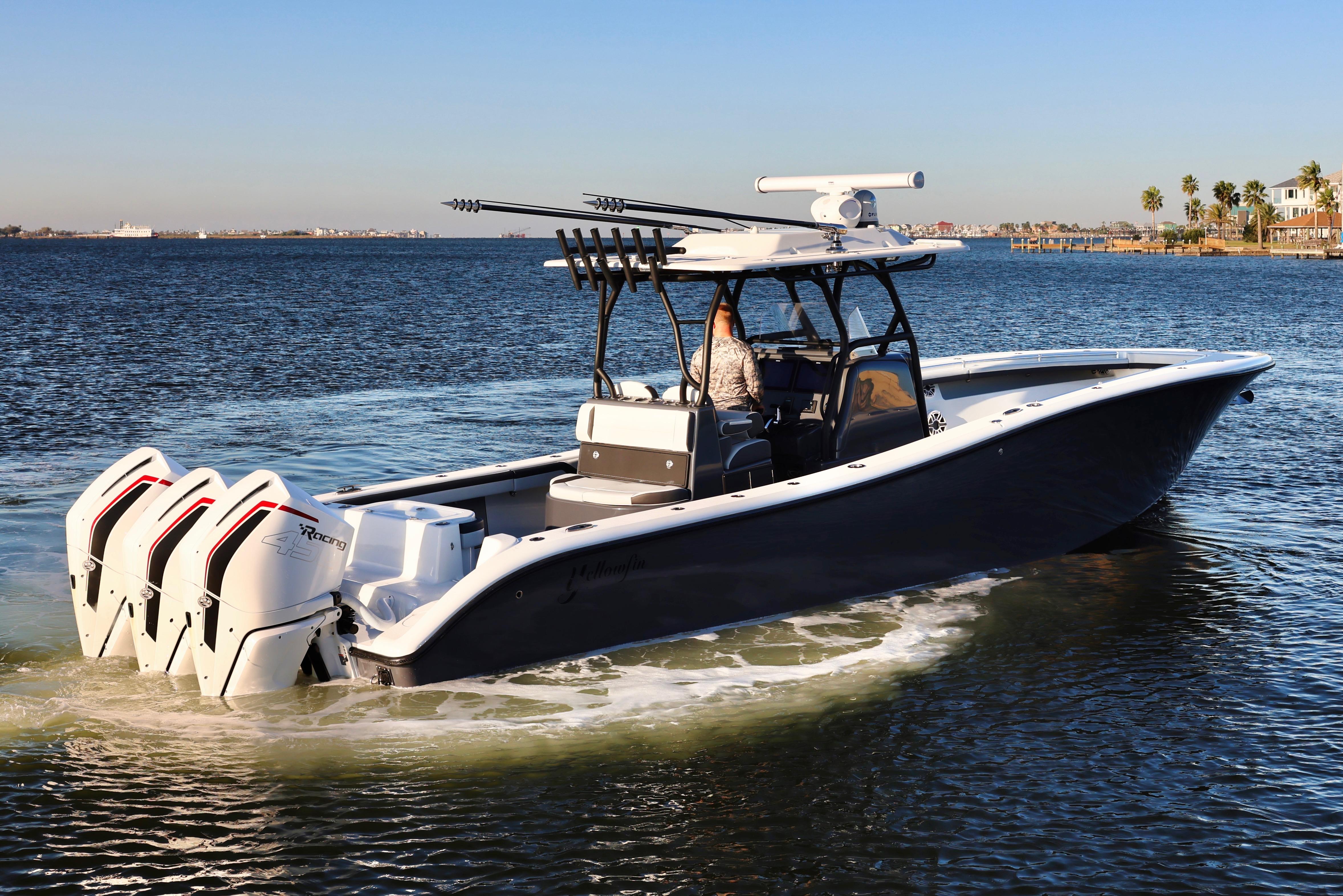 2023 Yellowfin 36 Offshore - Image 2