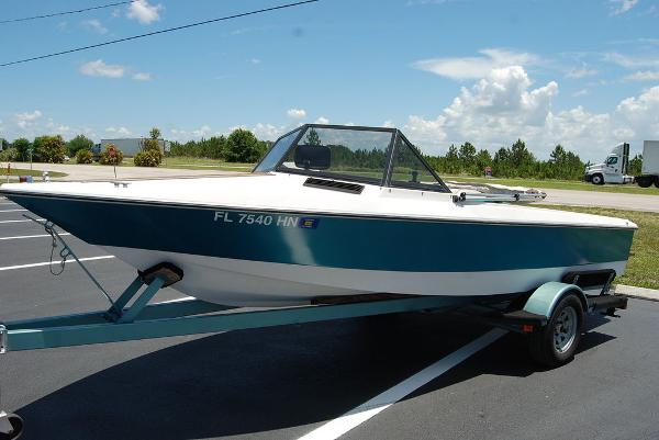 1988 Supreme boat for sale, model of the boat is 19 & Image # 4 of 12