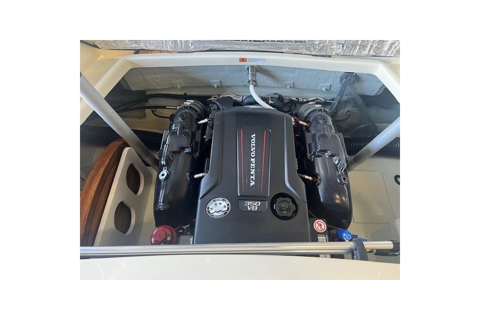 2024 Chris-Craft Launch 27 engine compartment with Volvo Penta 350 V8 engine.