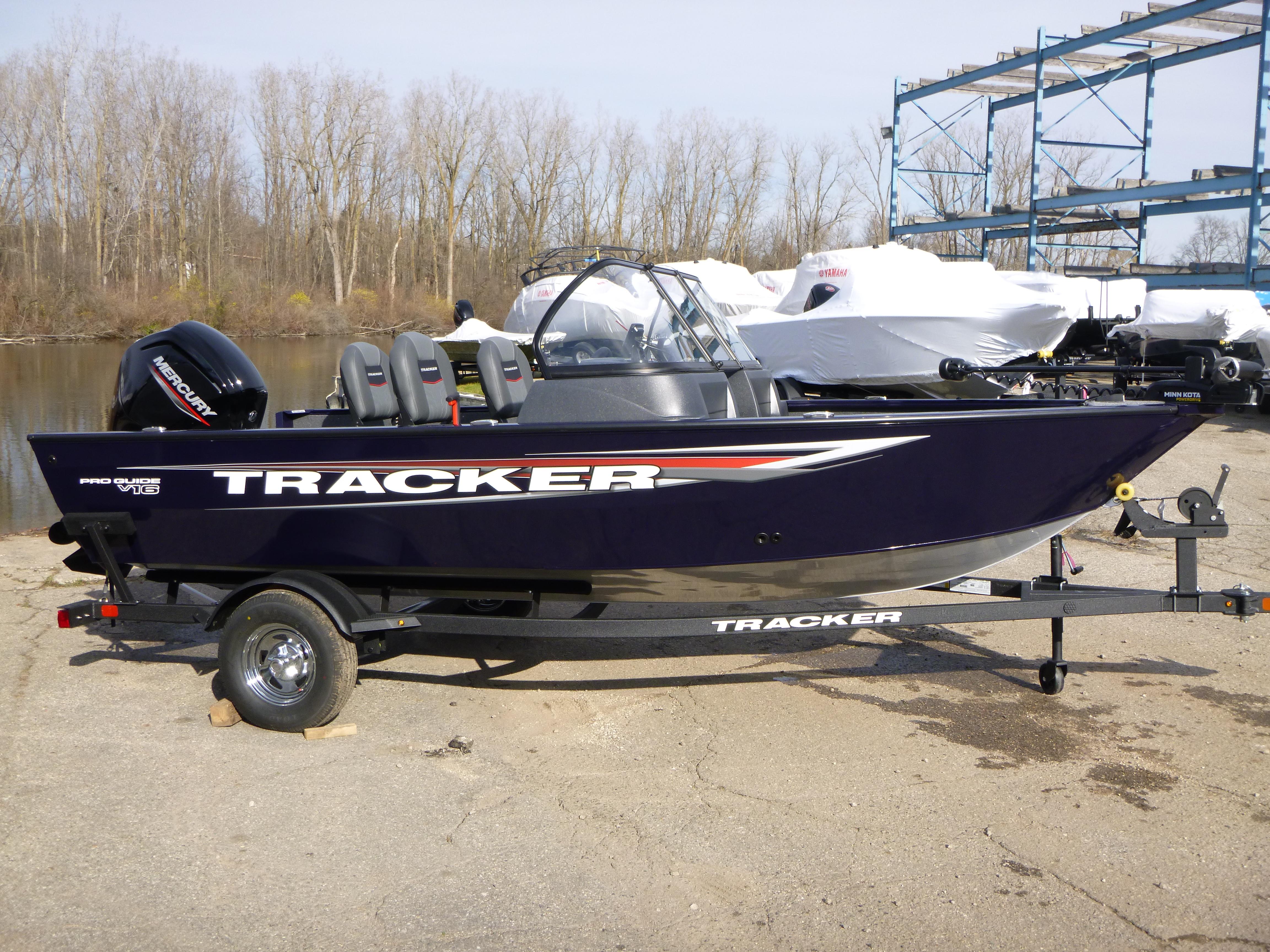 2025 Tracker Pro Guide V-16 WT Gallery