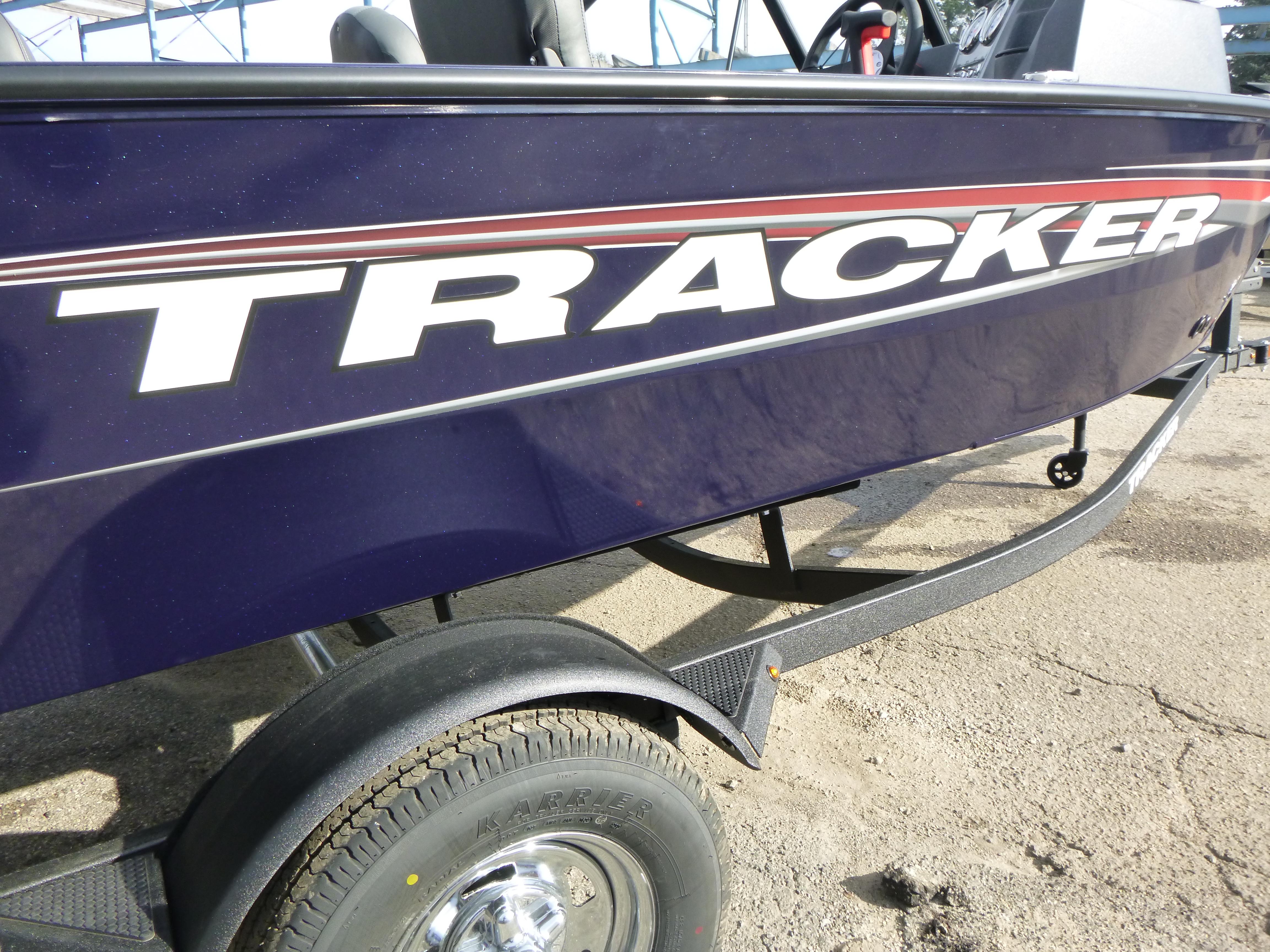 2025 Tracker Pro Guide V-16 WT Gallery