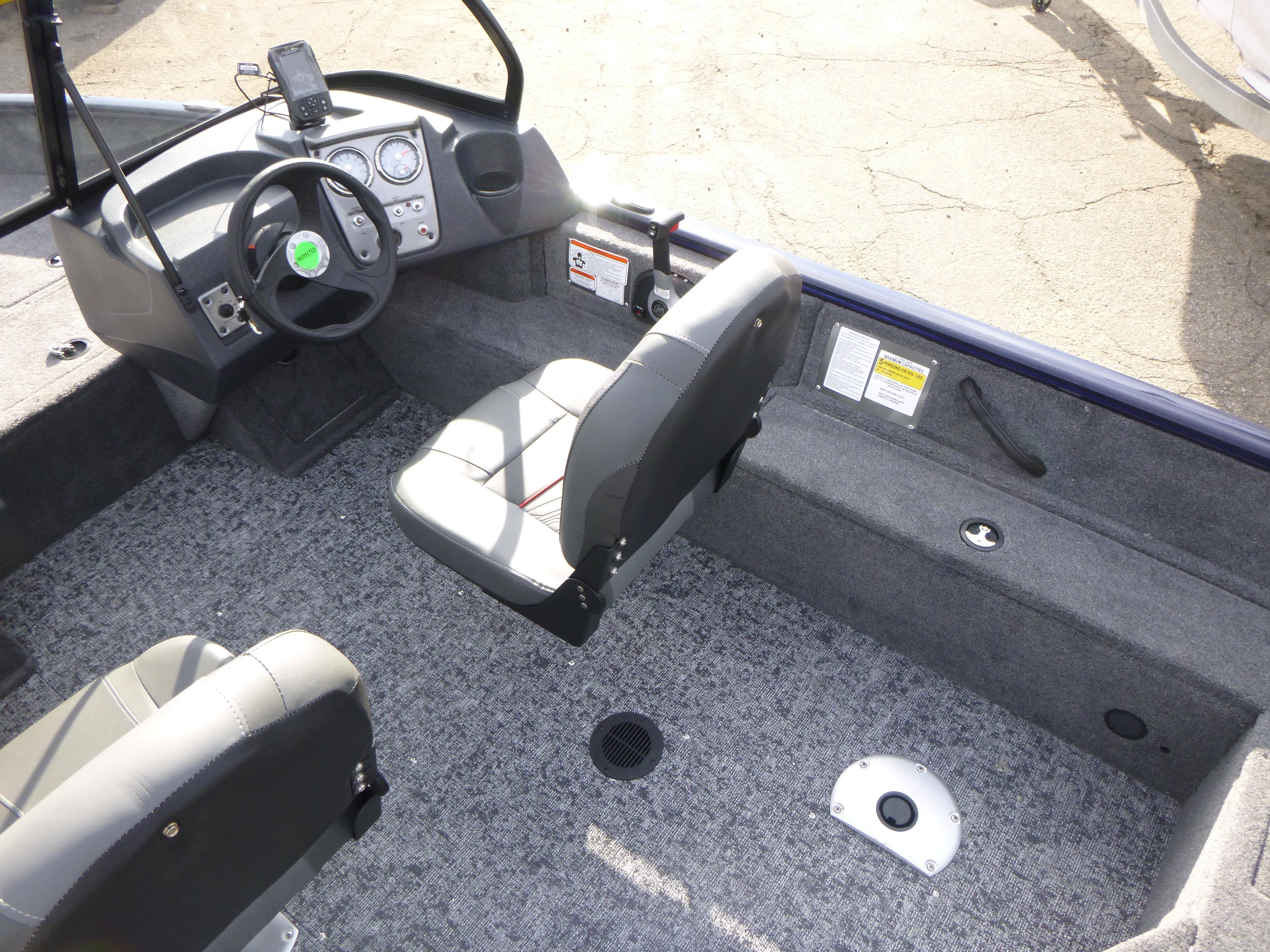 2025 Tracker Pro Guide V-16 WT Gallery