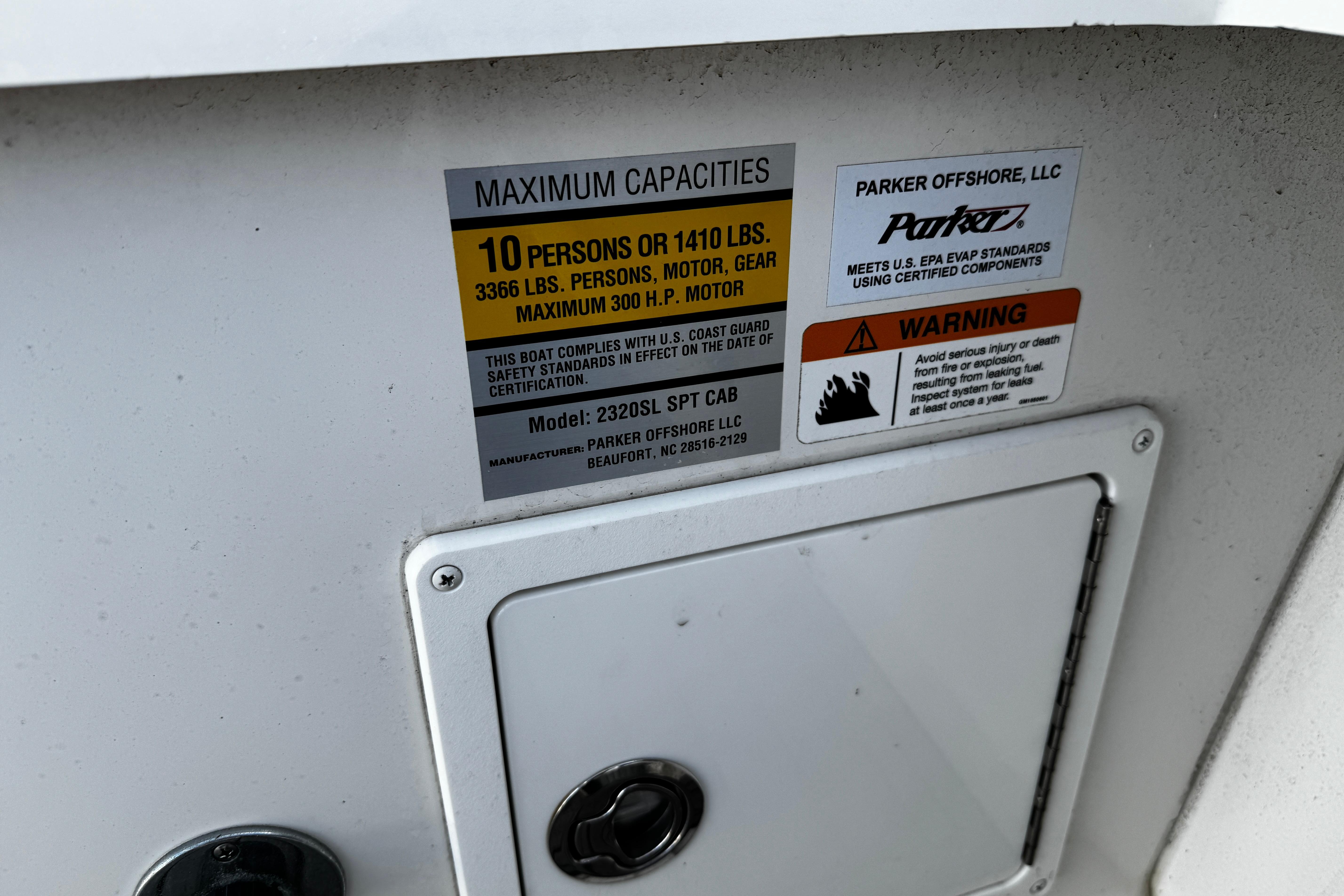 2021-parker-2320-sport-cabin-power-9995716-20251029134609286-1