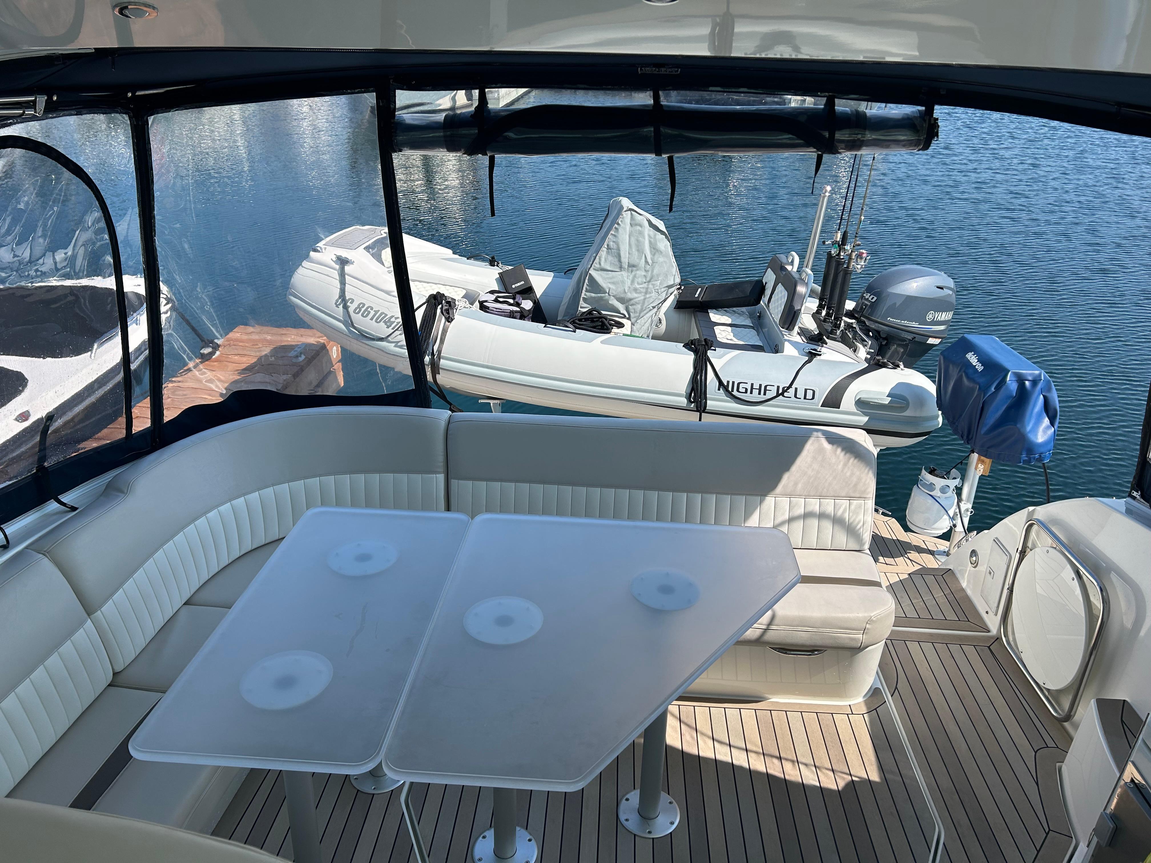 2011-cruisers-yachts-420-sport-coupe-power-9745717-20250403055802072-1_XLARGE