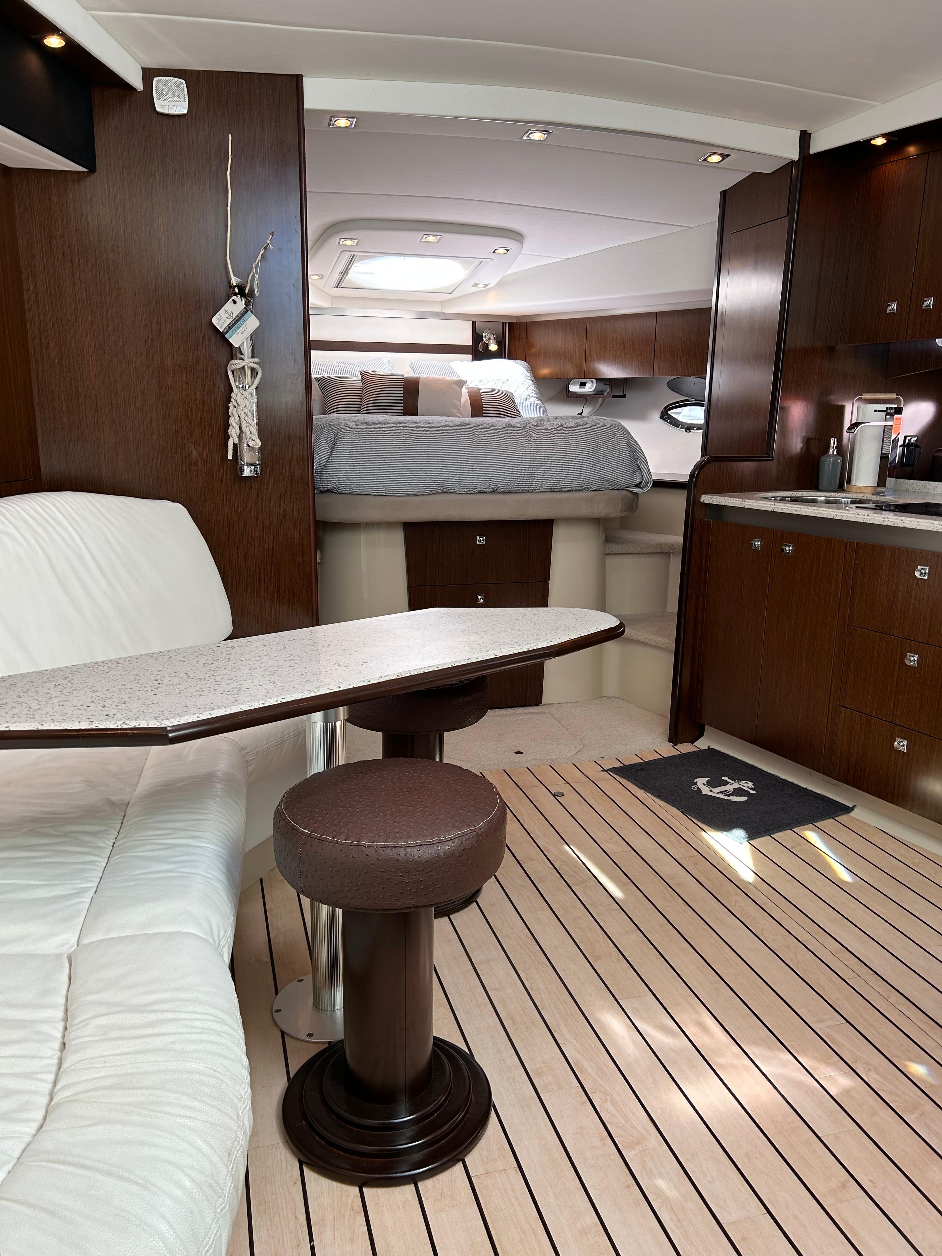 2011-cruisers-yachts-420-sport-coupe-power-9745717-20250403055843351-1_XLARGE