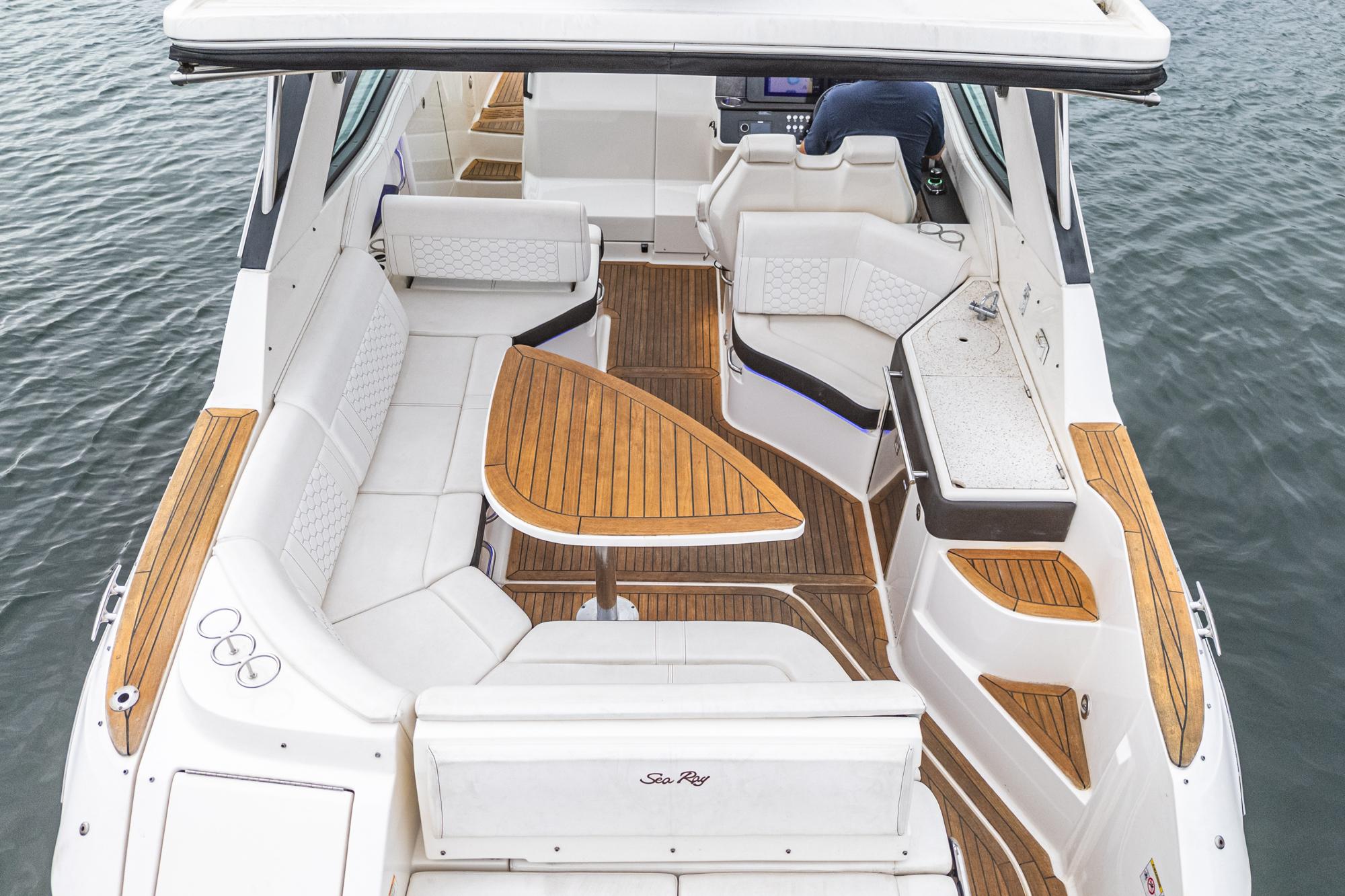 2020 Sea Ray Sundancer 320 #TBRM1788A inventory image at Sun Country Marine Group, San Diego Harbor Island 2020 Sea Ray Sundancer 320 #TBRM1788A inventory image at Sun Country Marine Group, San Diego Harbor Island