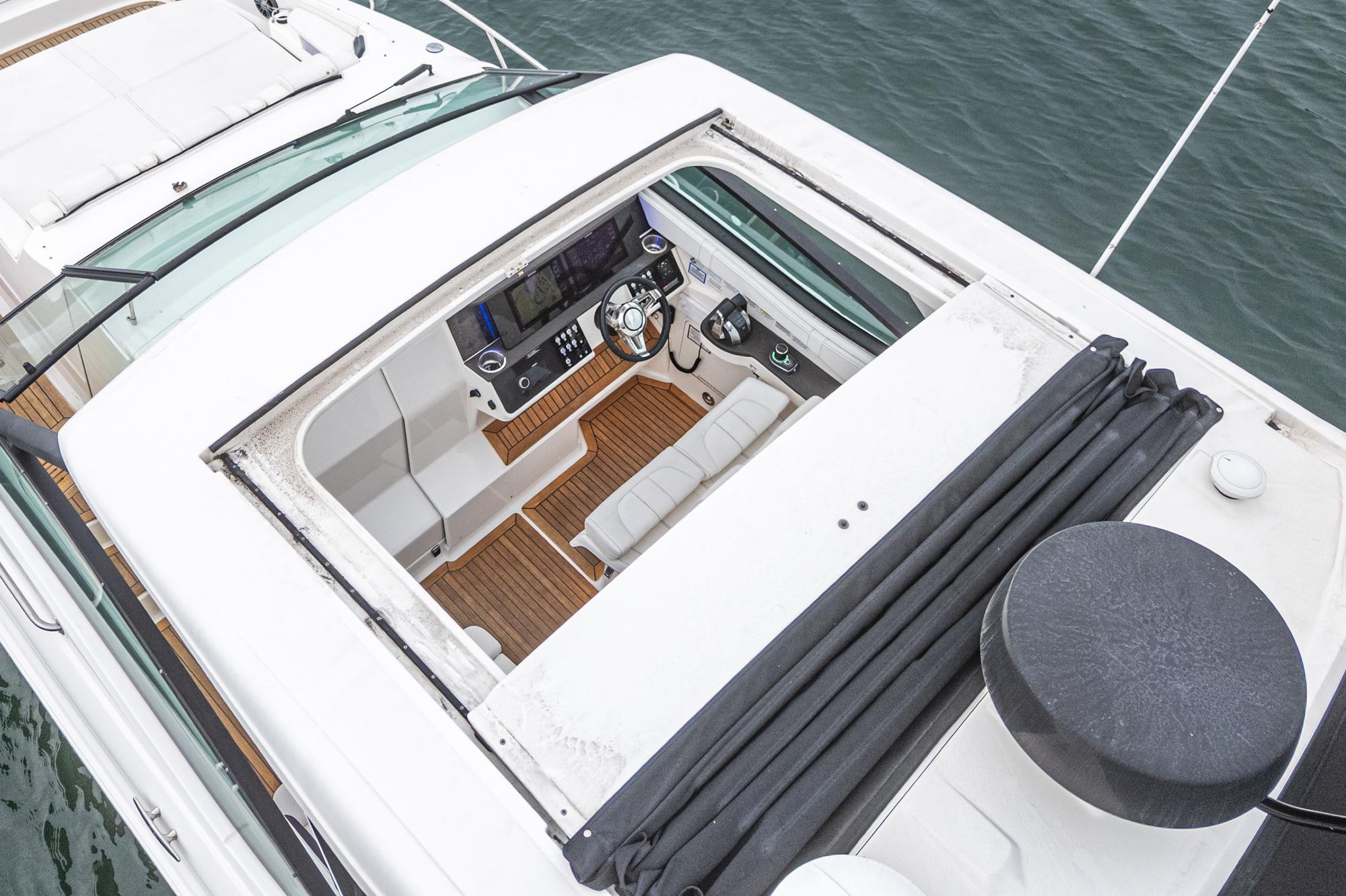 2020 Sea Ray Sundancer 320 #TBRM1788A inventory image at Sun Country Marine Group, San Diego Harbor Island 2020 Sea Ray Sundancer 320 #TBRM1788A inventory image at Sun Country Marine Group, San Diego Harbor Island