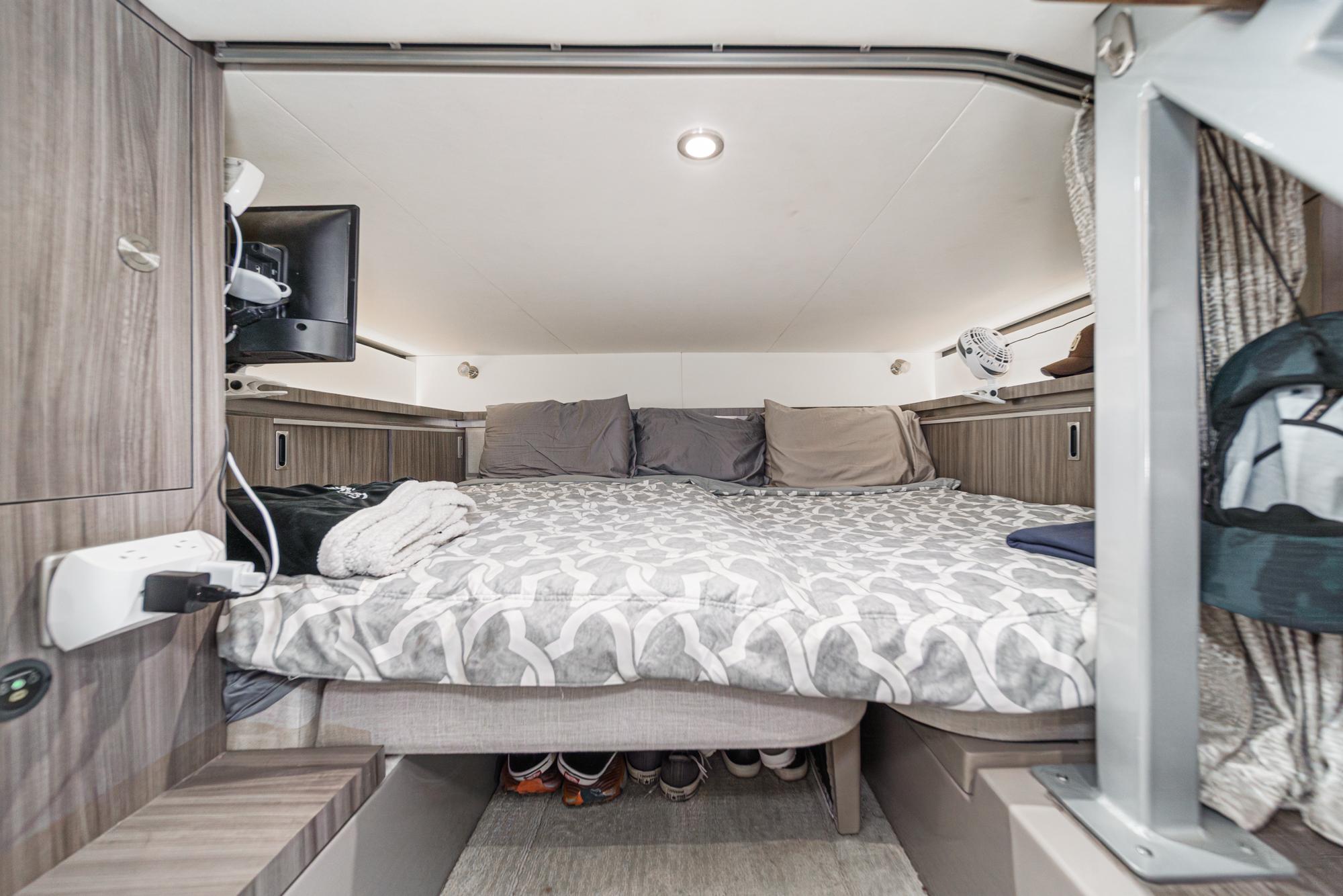 2020 Sea Ray Sundancer 320 #TBRM1788A inventory image at Sun Country Marine Group, San Diego Harbor Island 2020 Sea Ray Sundancer 320 #TBRM1788A inventory image at Sun Country Marine Group, San Diego Harbor Island