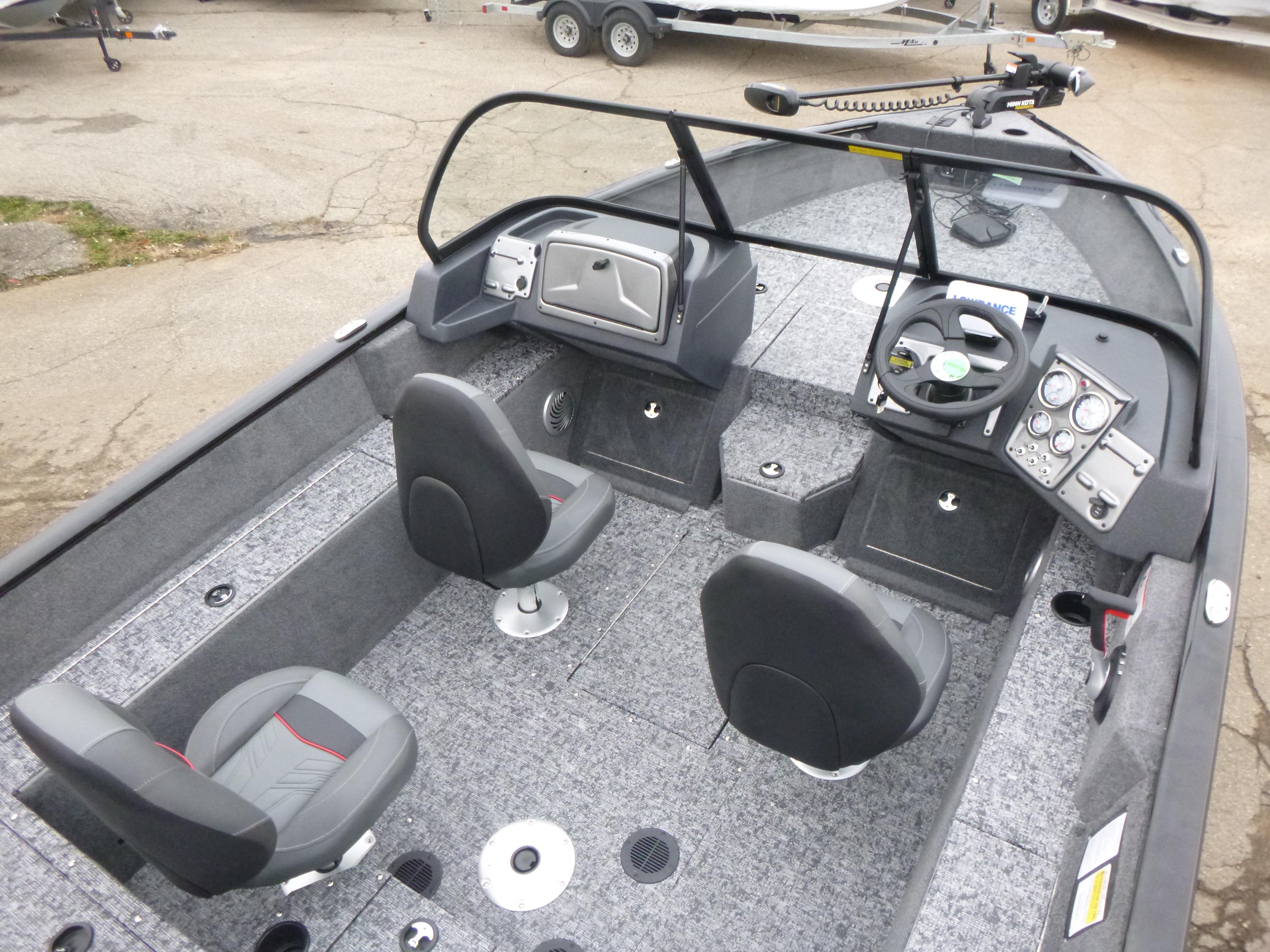 2025 Tracker Pro Guide V-175 WT Gallery