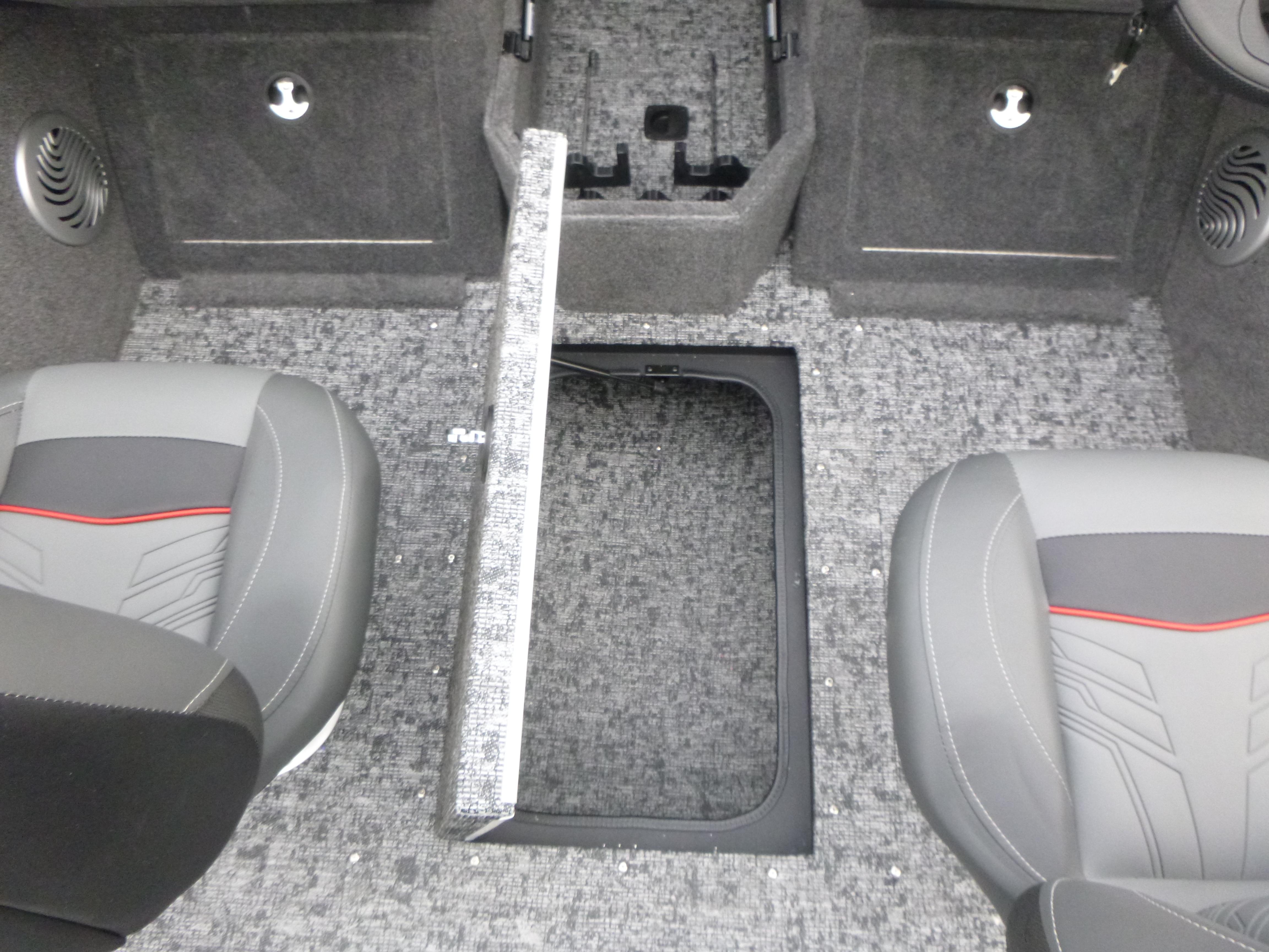 2025 Tracker Pro Guide V-175 WT Gallery