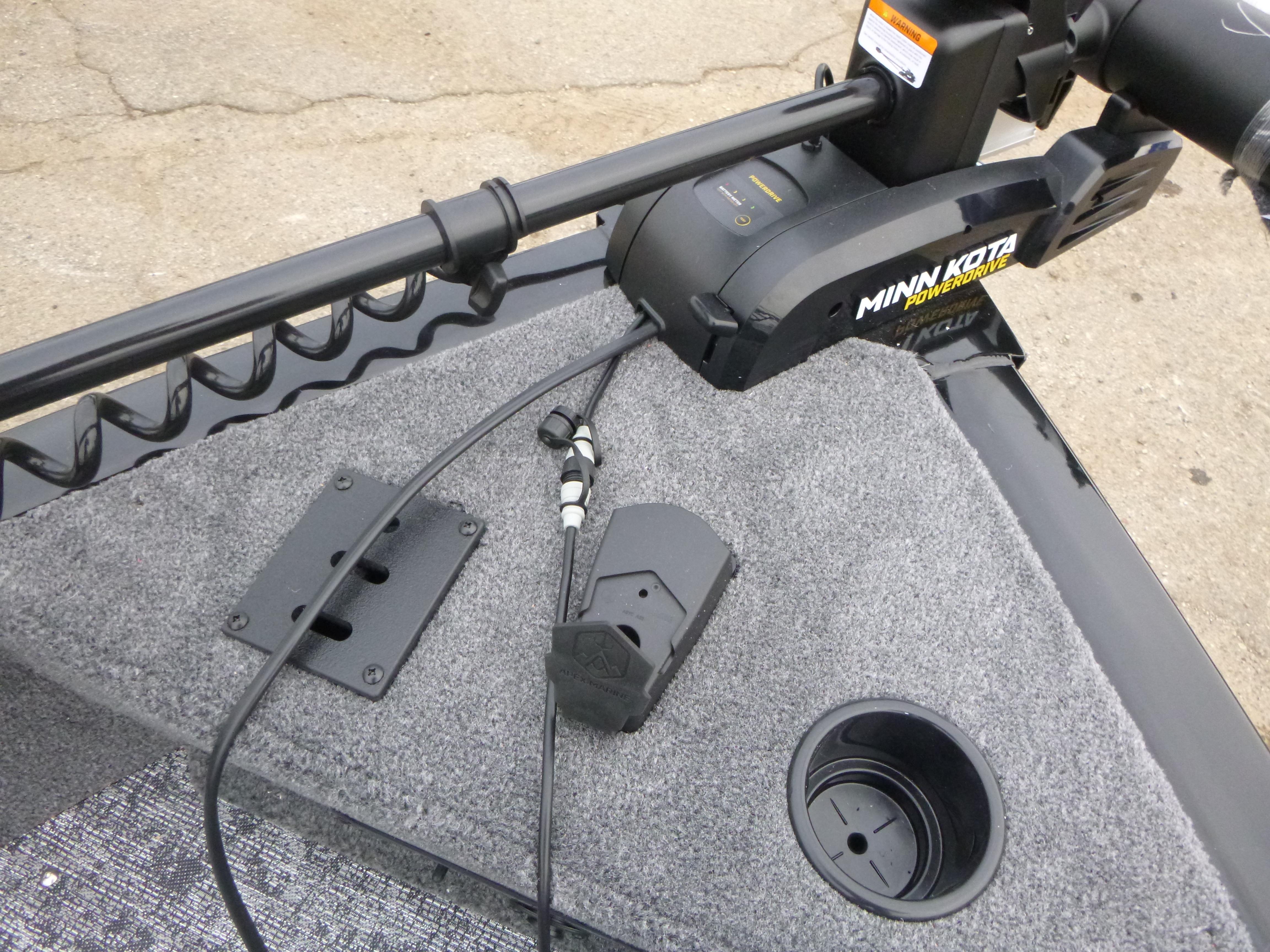 2025 Tracker Pro Guide V-175 WT Gallery