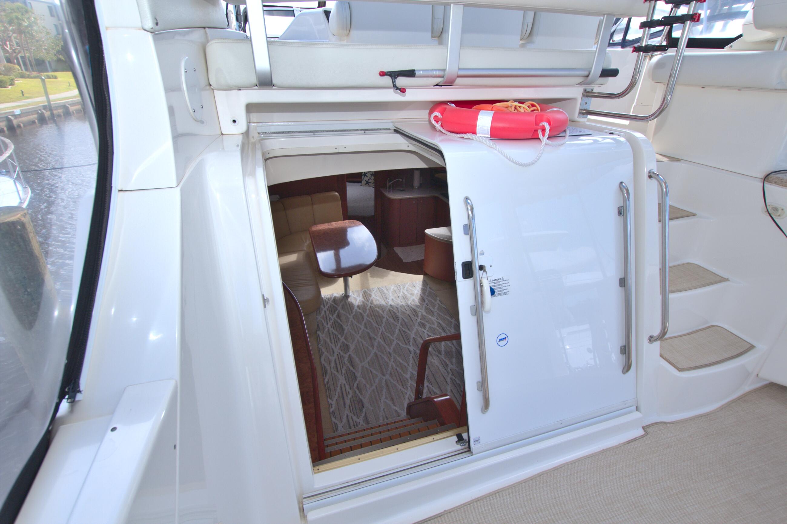 2006-silverton-39-motor-yacht-power-9745718-20250408105220349-1_XLARGE