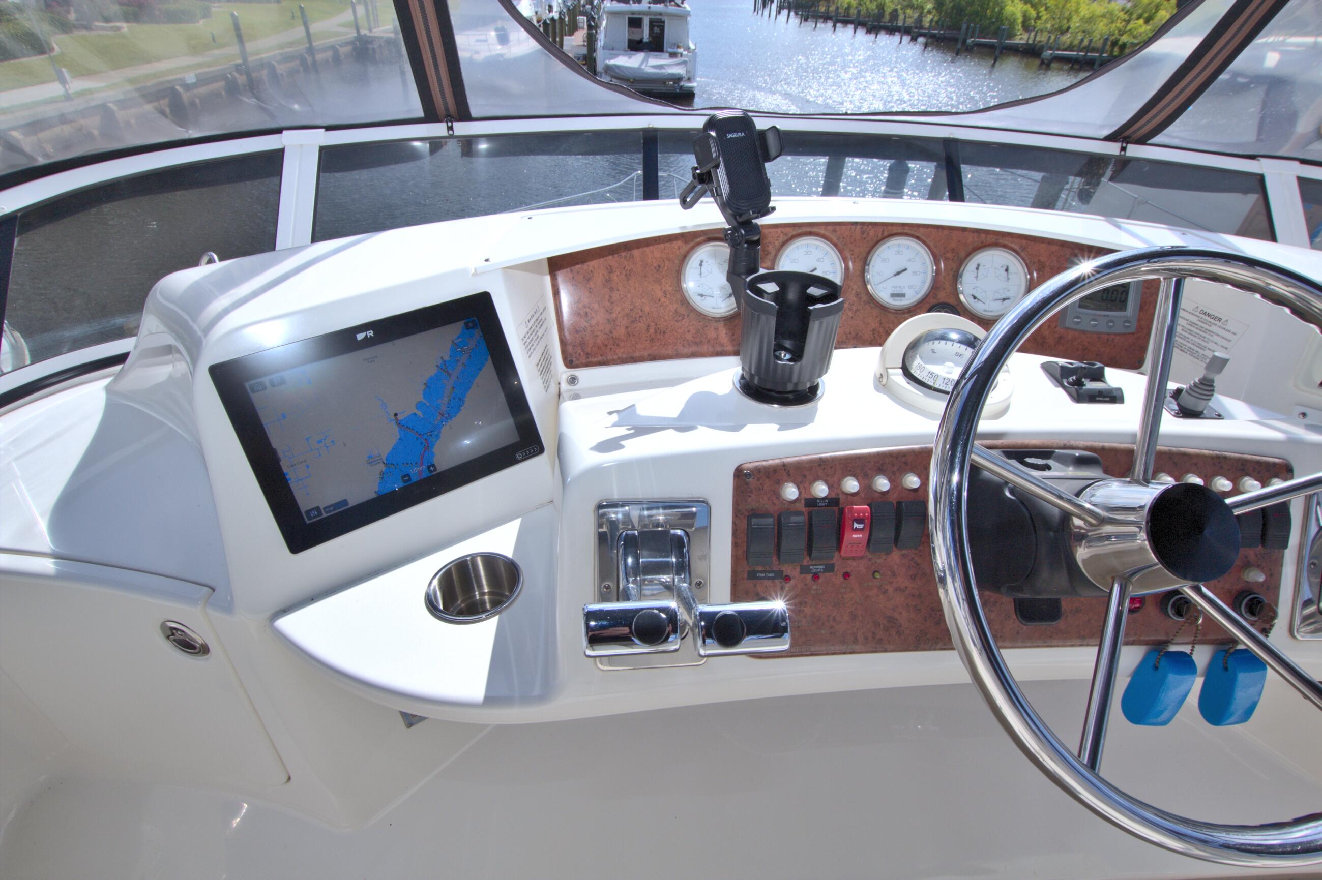 2006-silverton-39-motor-yacht-power-9745718-20250408105251907-1_XLARGE