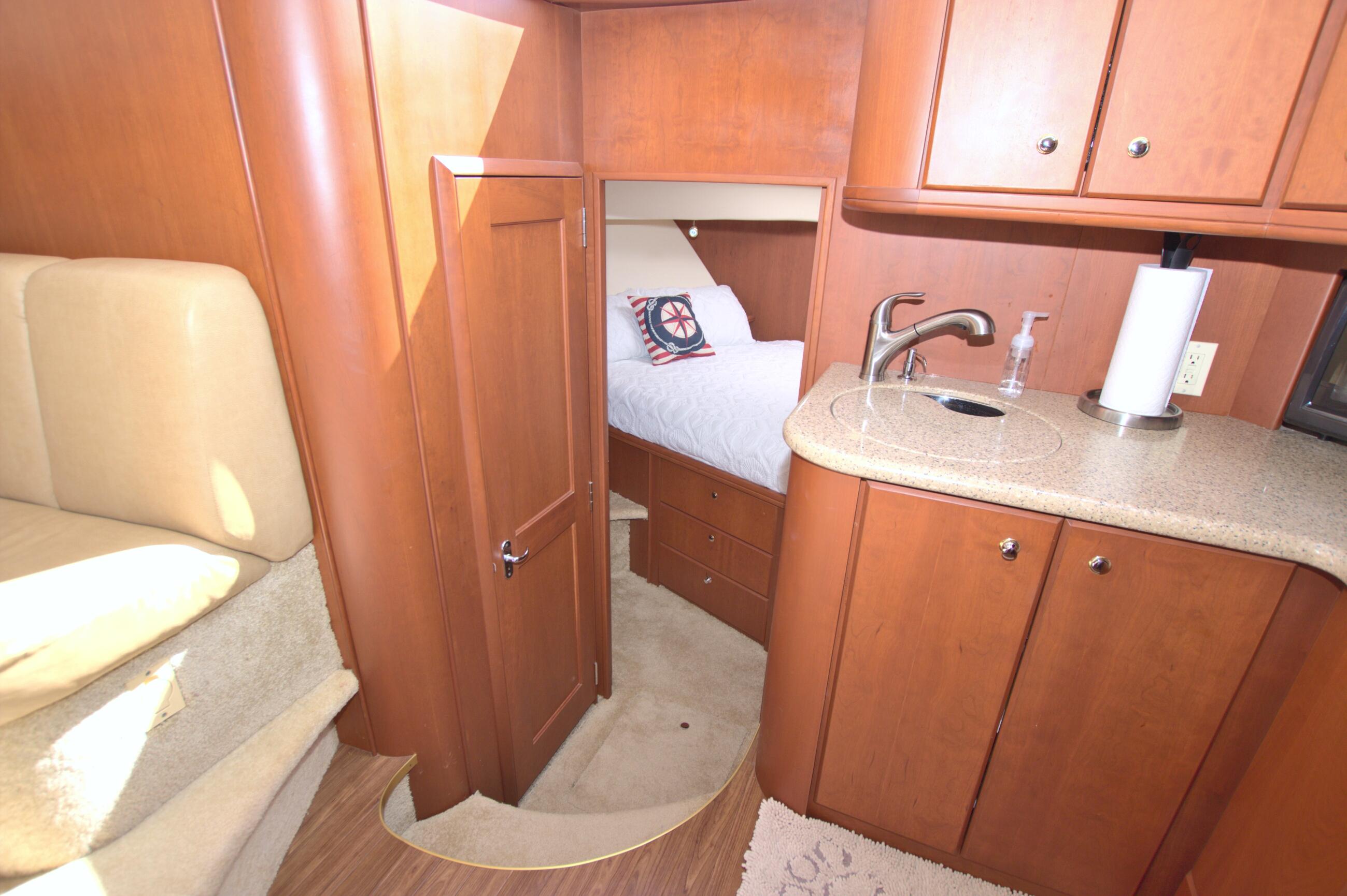 2006-silverton-39-motor-yacht-power-9745718-20250408105459664-1_XLARGE