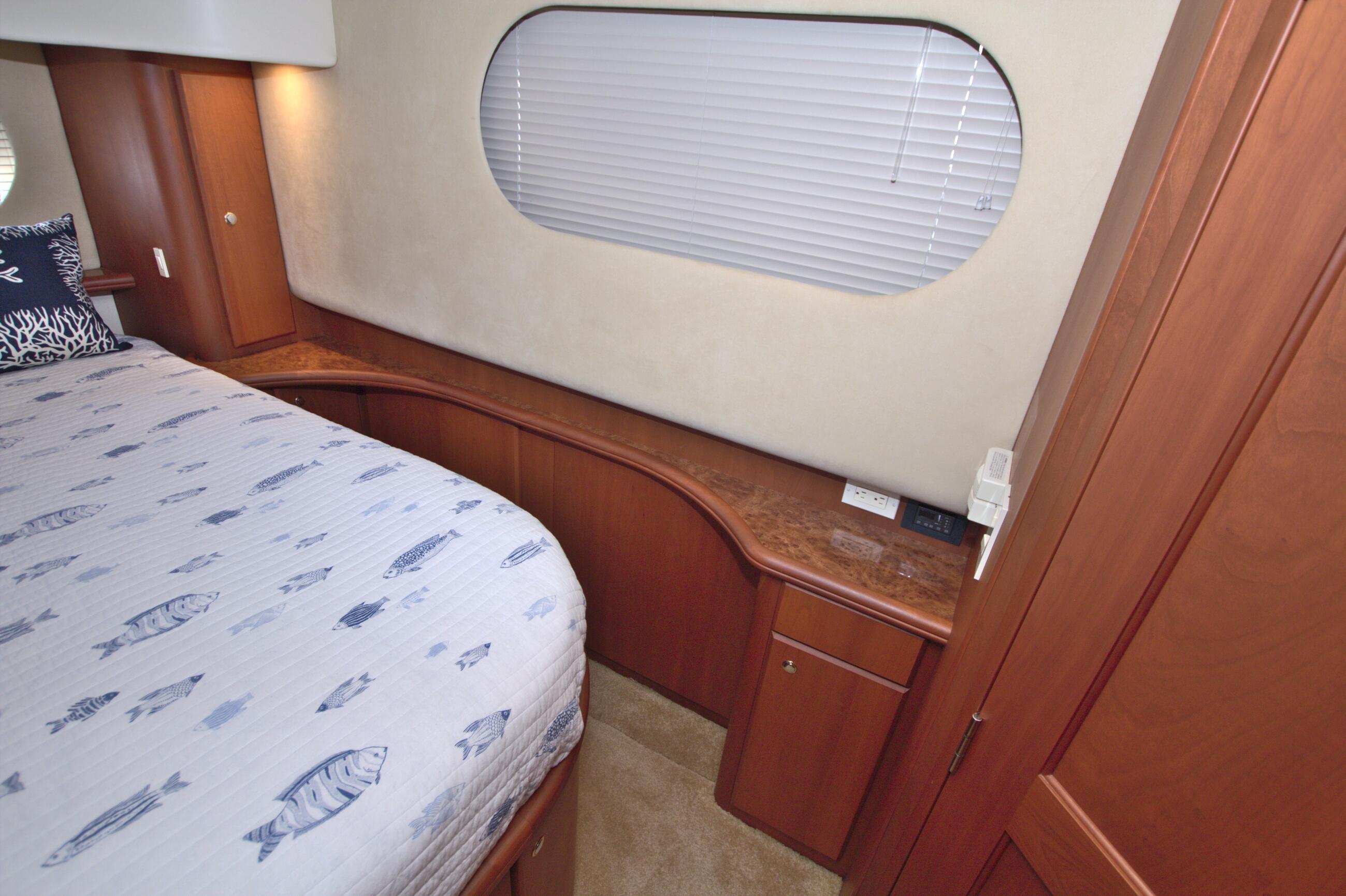 2006-silverton-39-motor-yacht-power-9745718-20250408105548410-1_XLARGE