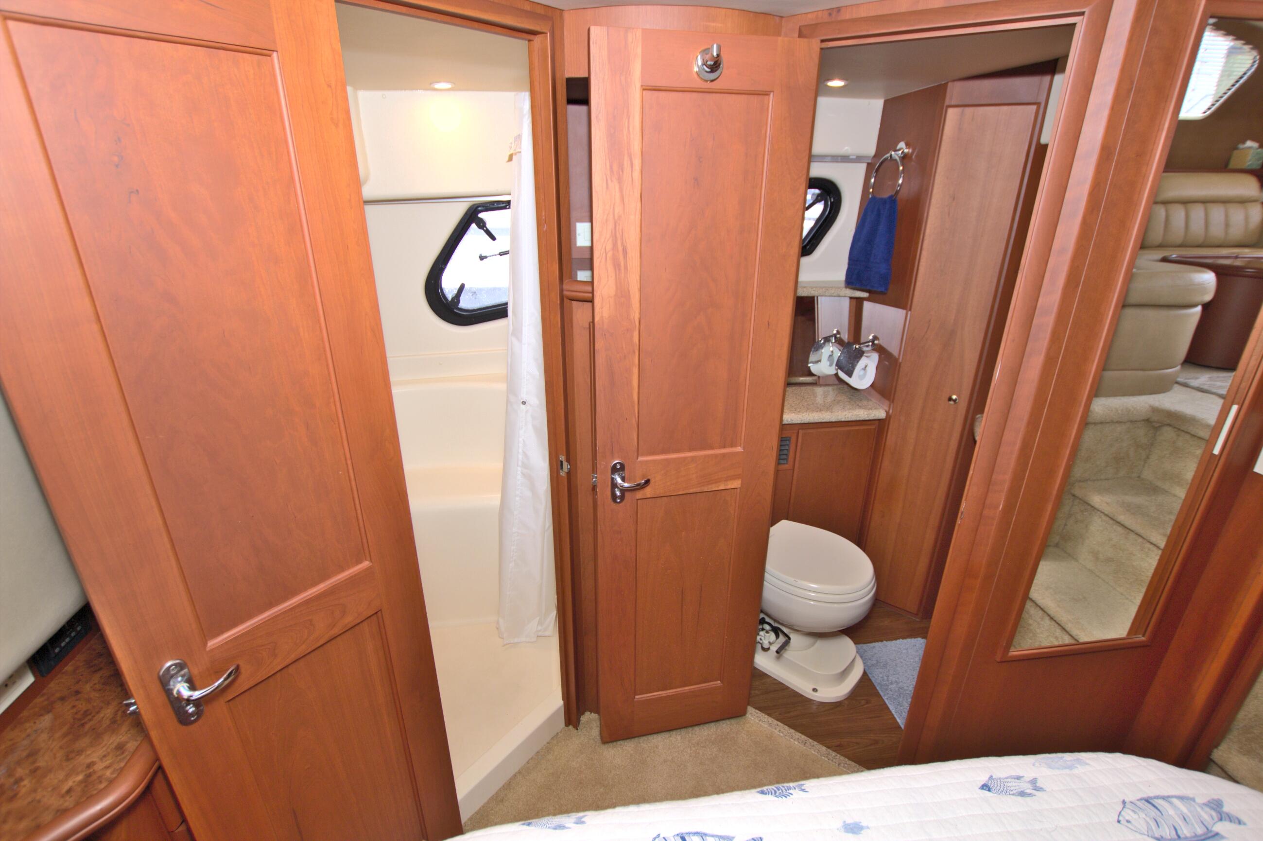 2006-silverton-39-motor-yacht-power-9745718-20250408105600634-1_XLARGE