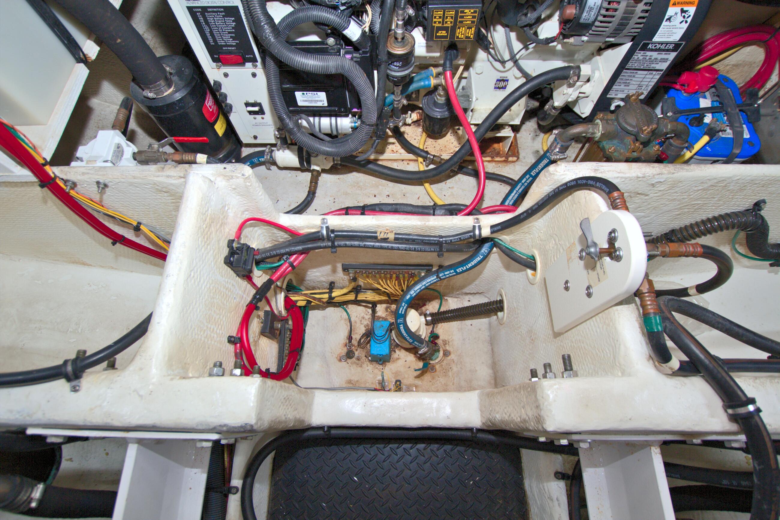 2006-silverton-39-motor-yacht-power-9745718-20250408111825922-1_XLARGE