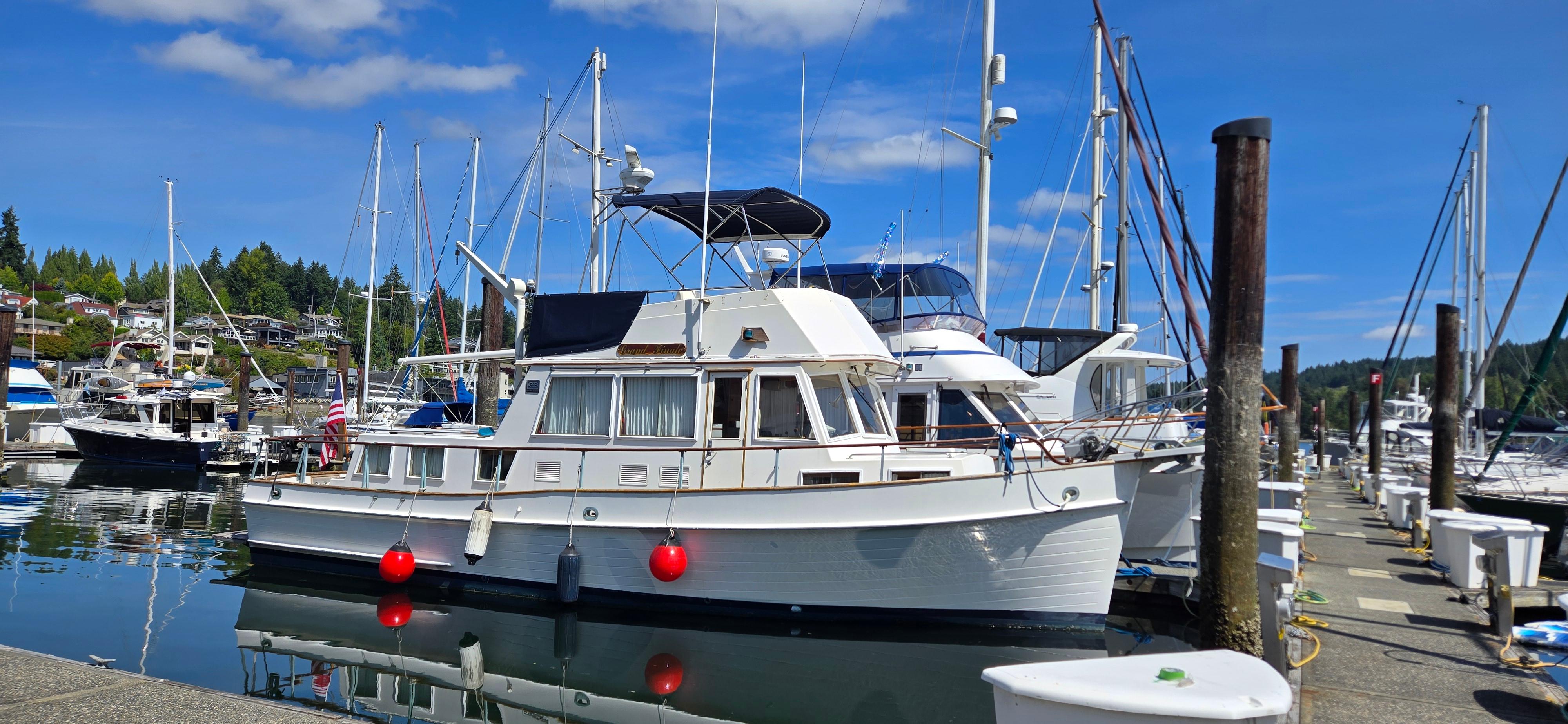 yacht-image