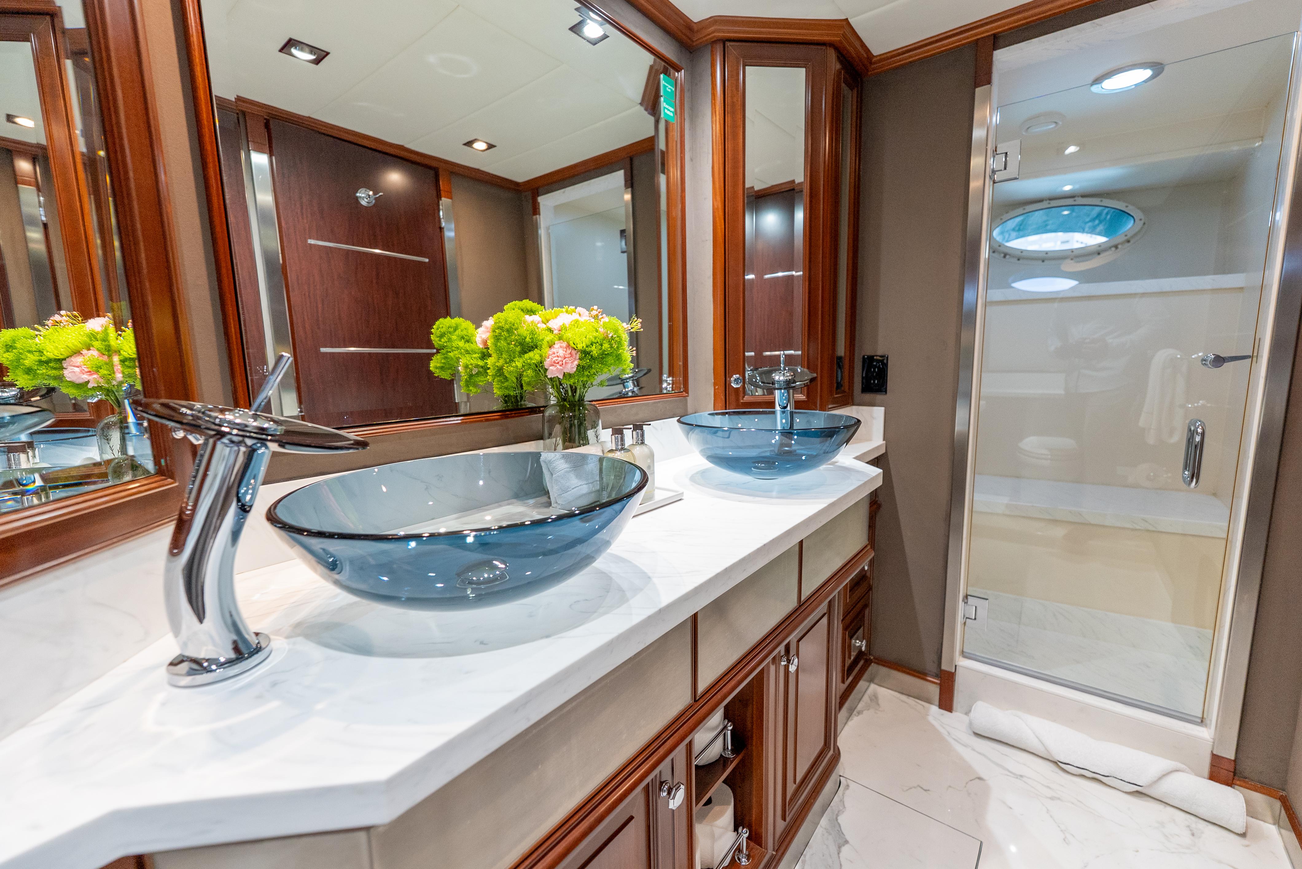 Palmer Johnson-120 2003 -FL-US-9775720 | Thumbnail