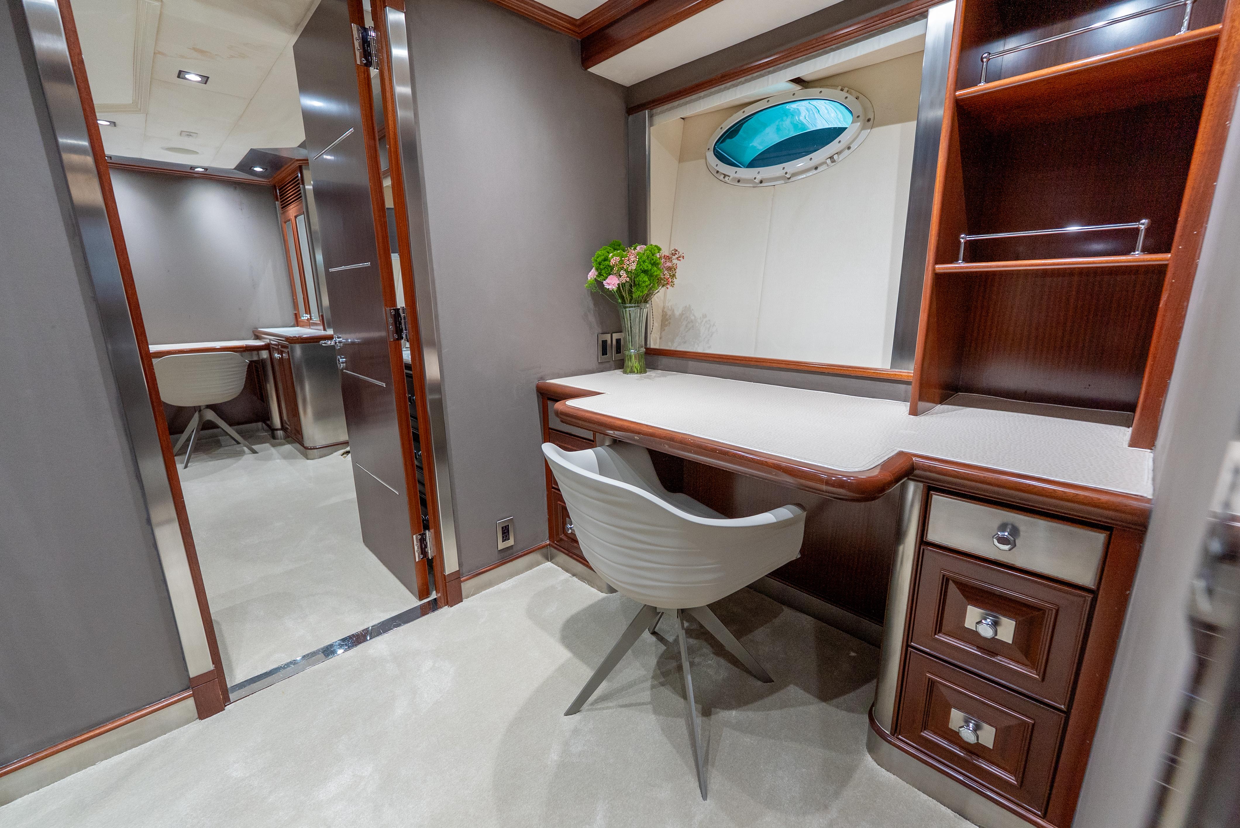 Palmer Johnson-120 2003 -FL-US-9775720 | Thumbnail