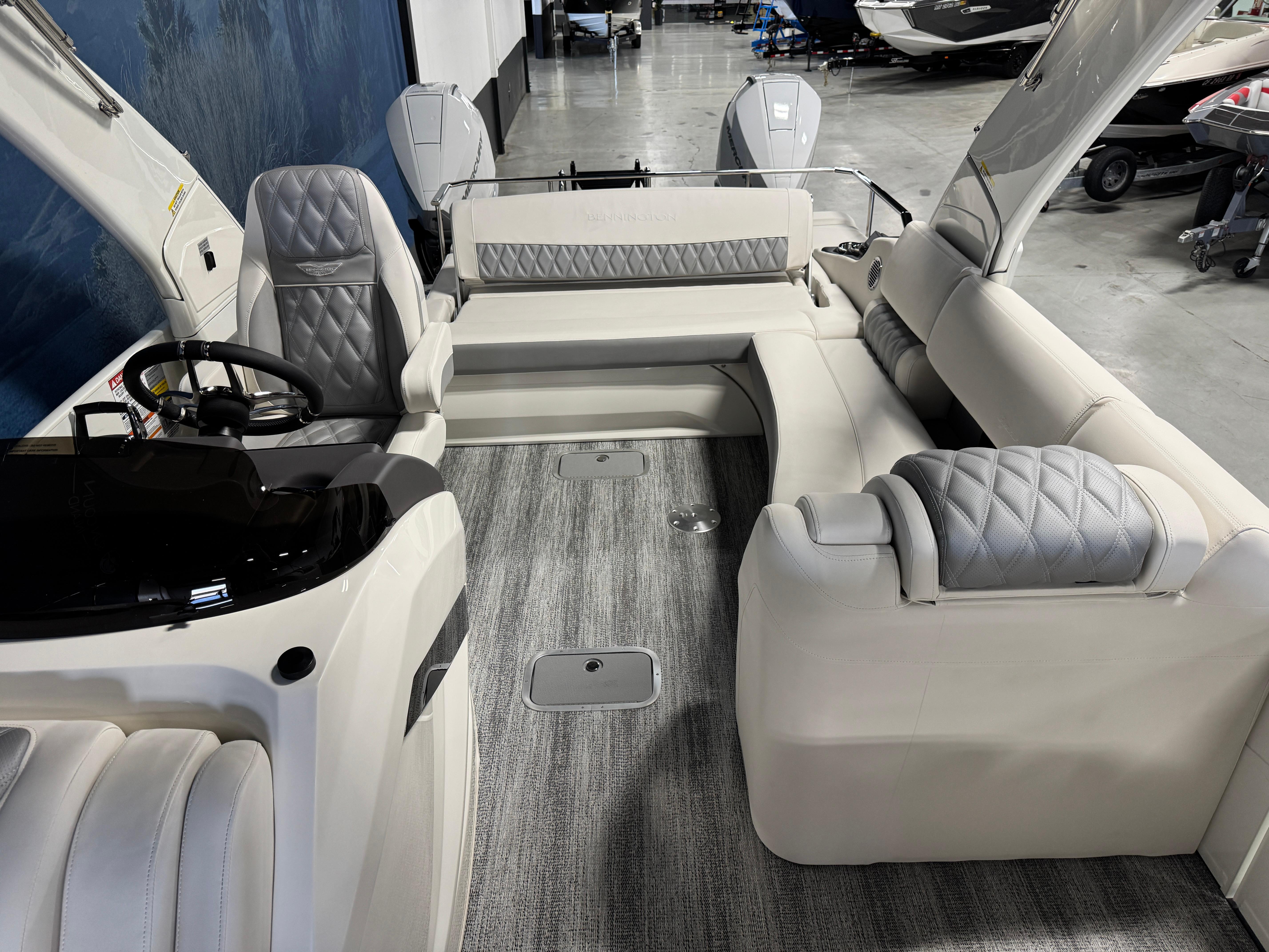 2026 Bennington 27 RXSBAT2 #B6271G inventory image at Sun Country Marine Group, Irvine 2026 Bennington 27 RXSBAT2 #B6271G inventory image at Sun Country Marine Group, Irvine