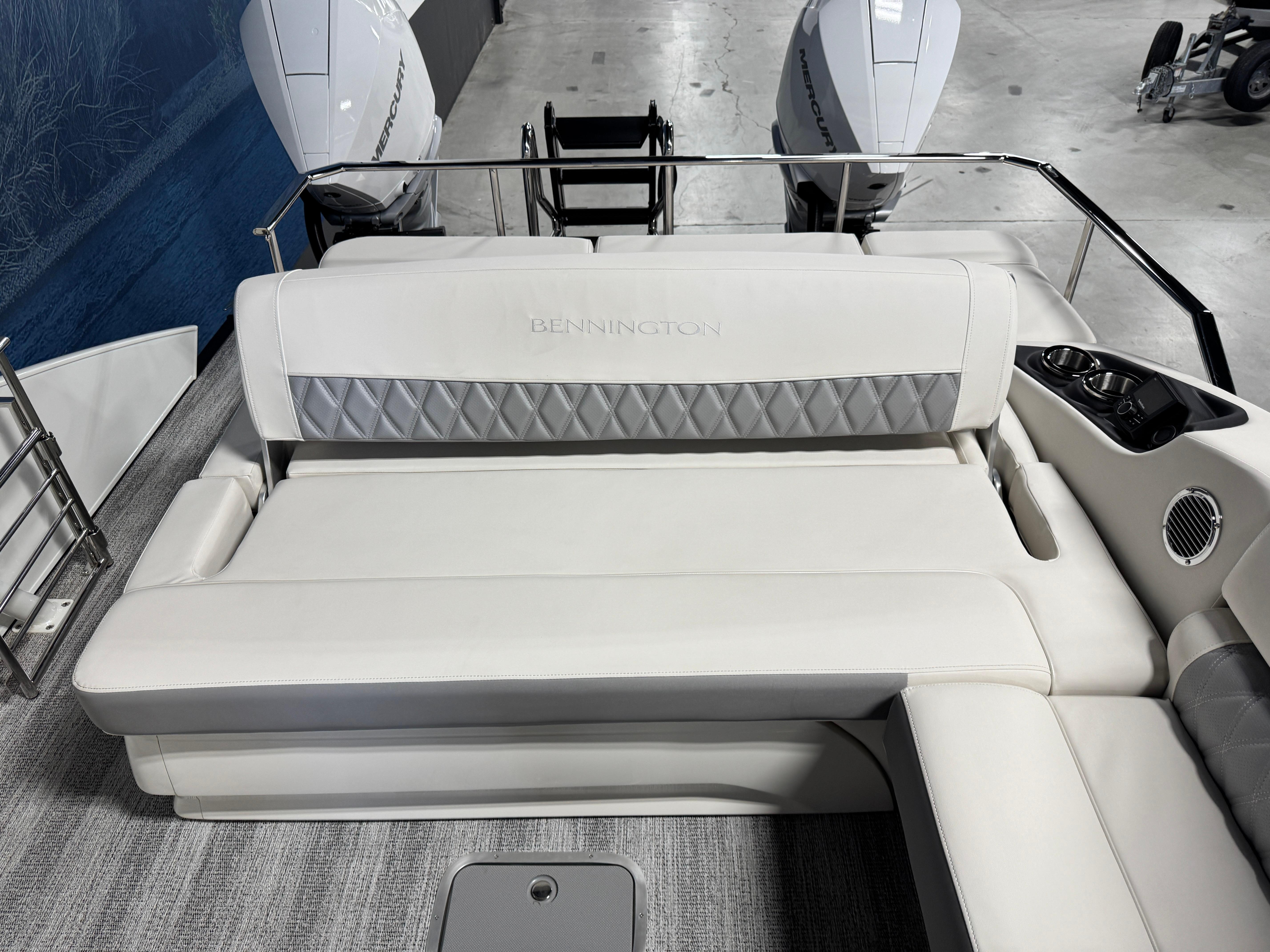 2026 Bennington 27 RXSBAT2 #B6271G inventory image at Sun Country Marine Group, Irvine 2026 Bennington 27 RXSBAT2 #B6271G inventory image at Sun Country Marine Group, Irvine