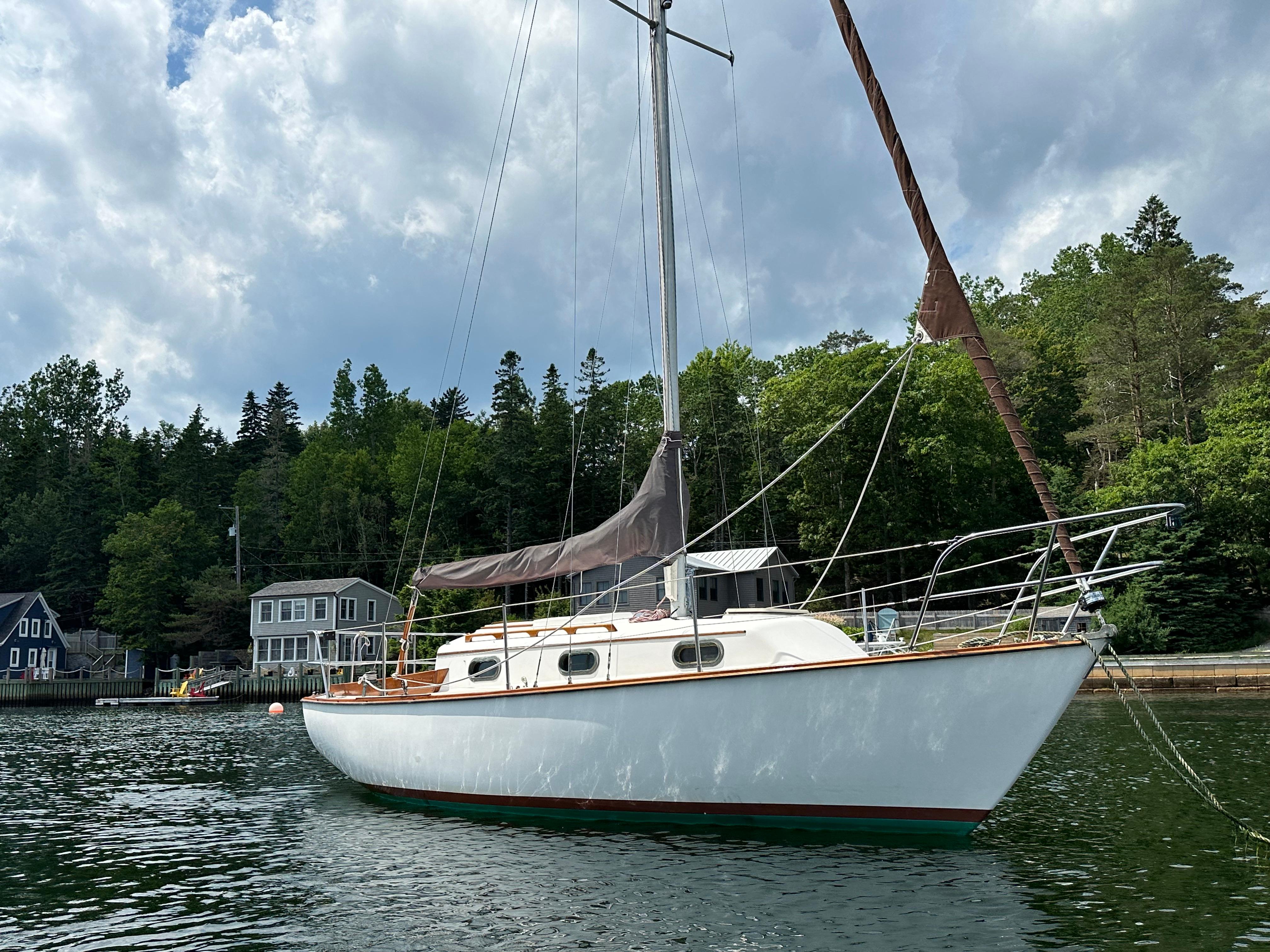 1982 Cape Dory 25 D Chester Nova Scotia Canada Sunnybrook Yachts