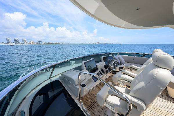 73' Absolute, Listing Number 100900606, - Photo No. 36