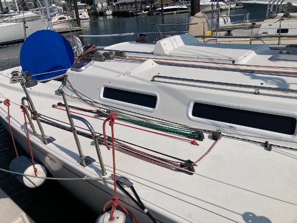 40' J Boats, Listing Number 100891745, - Photo No. 11