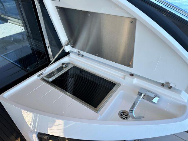 New - 3 Cabin Version Yacht Photos Pics 