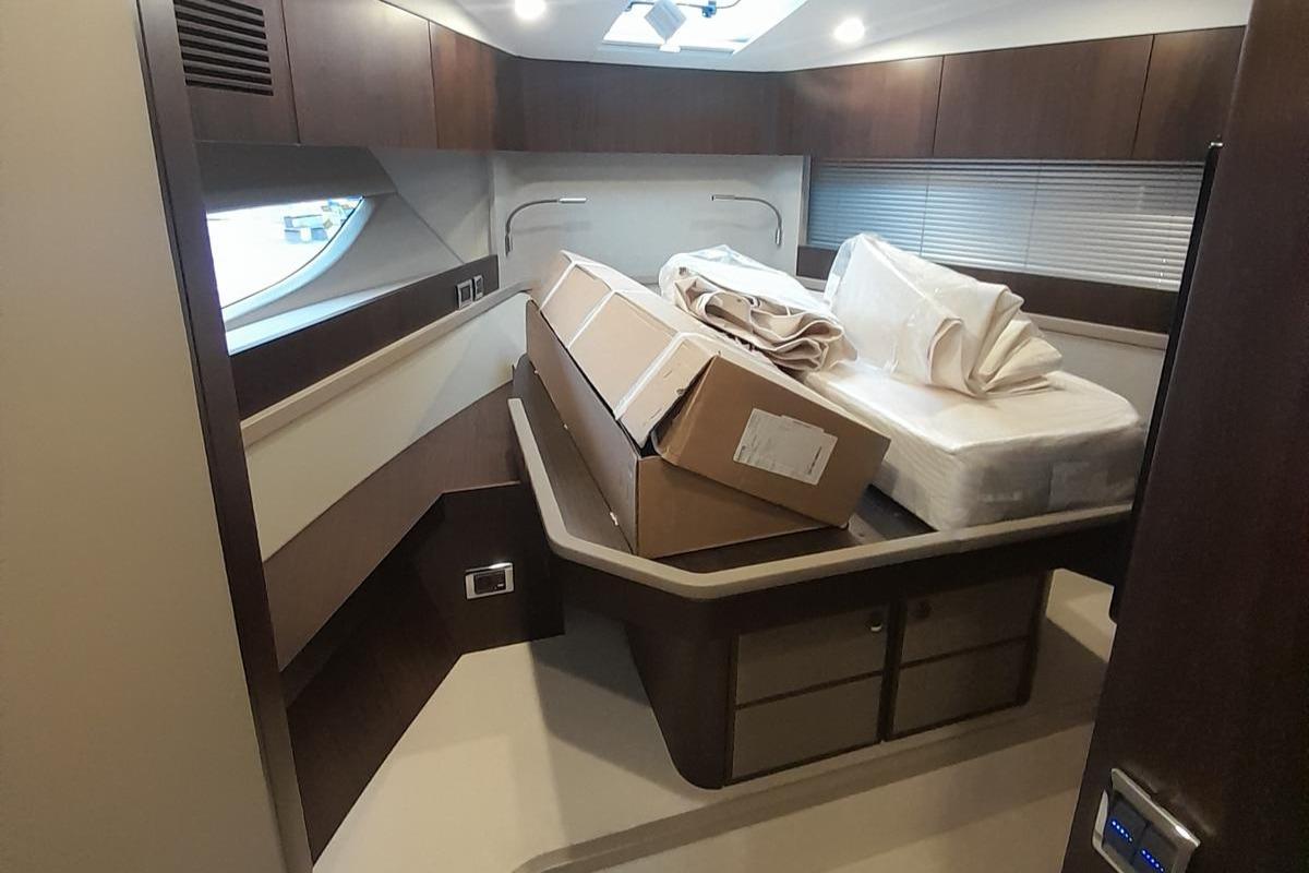 New - 3 Cabin Version Yacht Photos Pics 