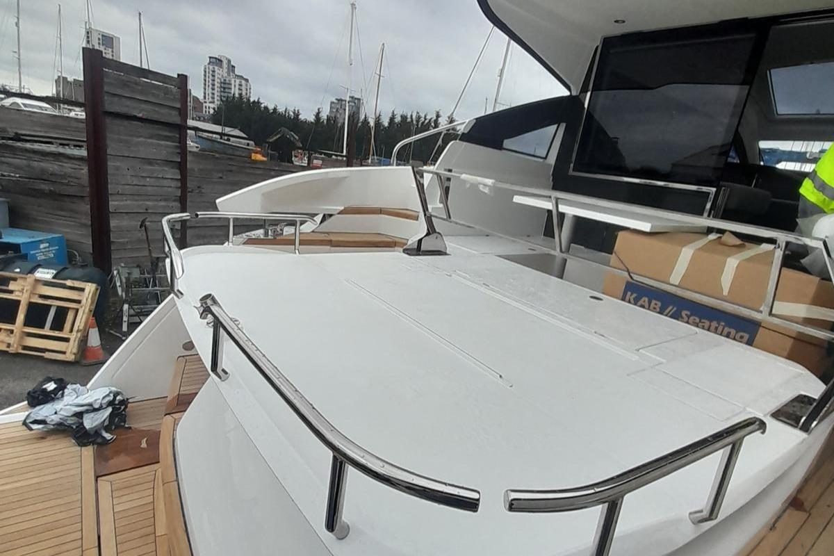 New - 3 Cabin Version Yacht Photos Pics 